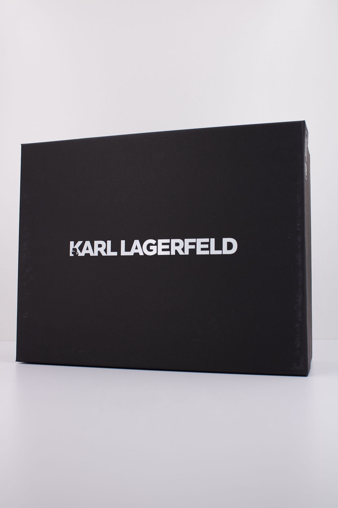 KARL LAGERFELD KAPRI HEART OF KARL LO LAC en color NEGRO (6)