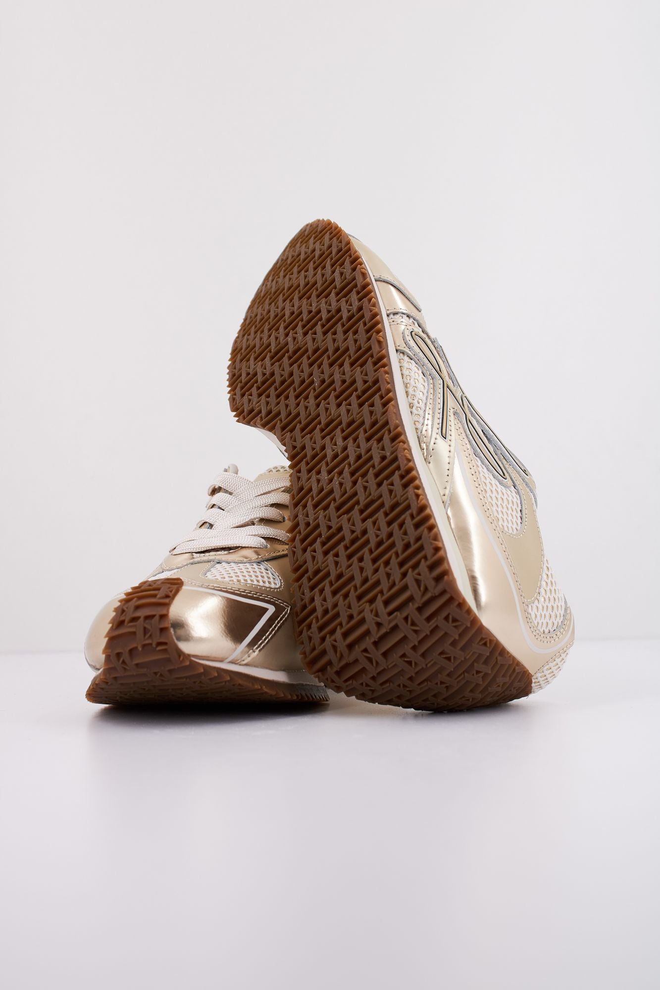 KARL LAGERFELD VELOCETTE AUTOGRAPH OVERLAY en color ORO (5)