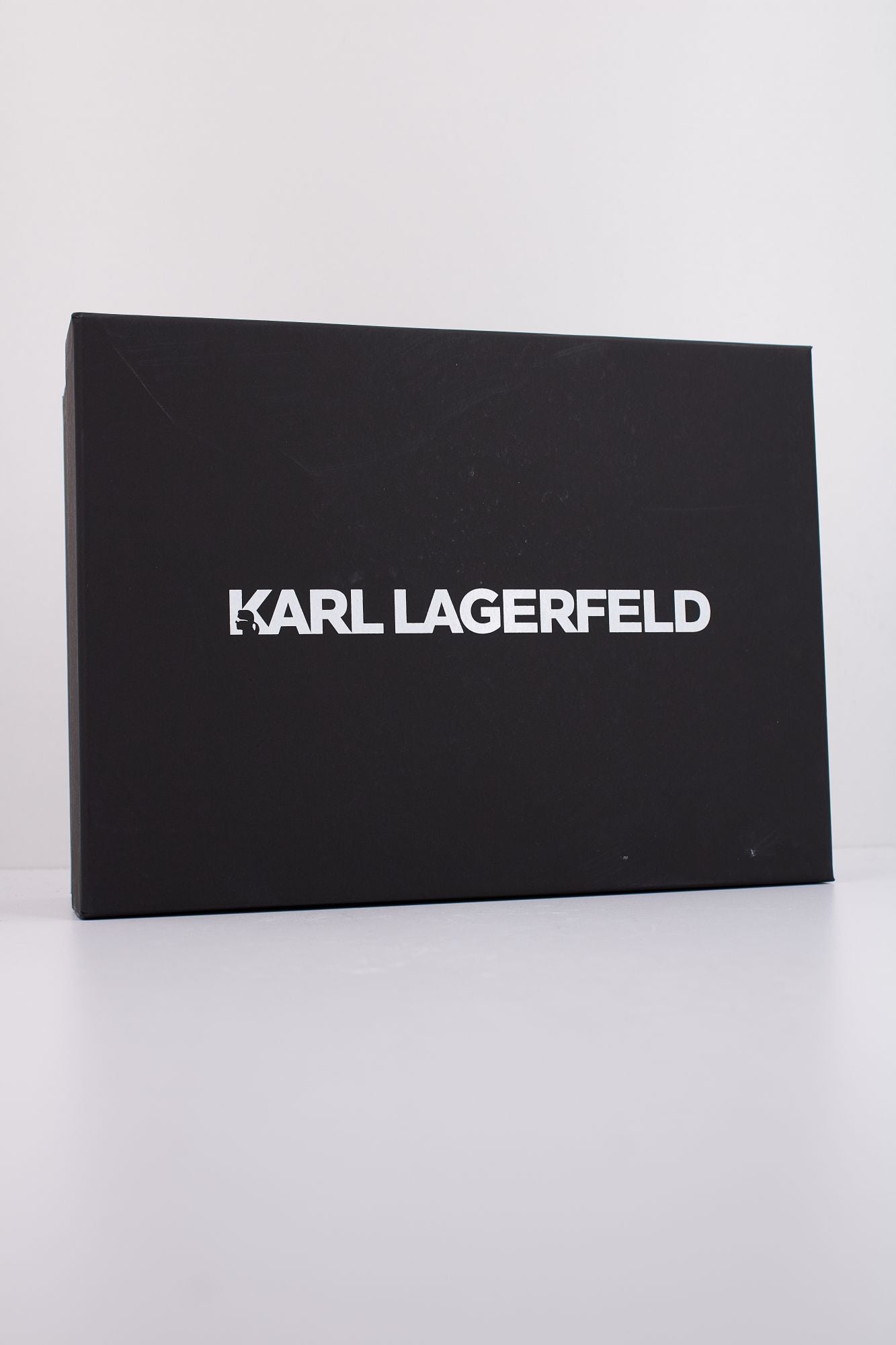 KARL LAGERFELD VELOCETTE AUTOGRAPH OVERLAY en color ORO (6)