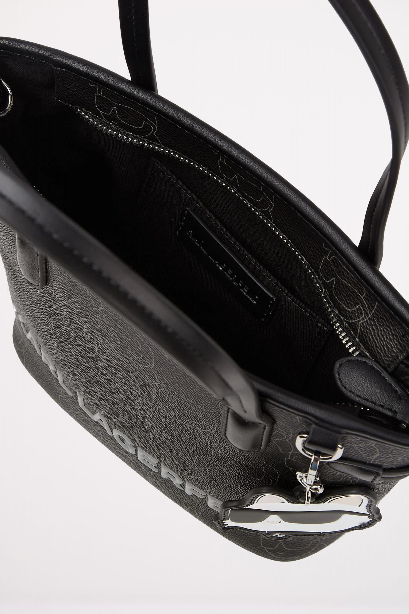 KARL LAGERFELD IKON MOO CC SM TOTE en color NEGRO (3)