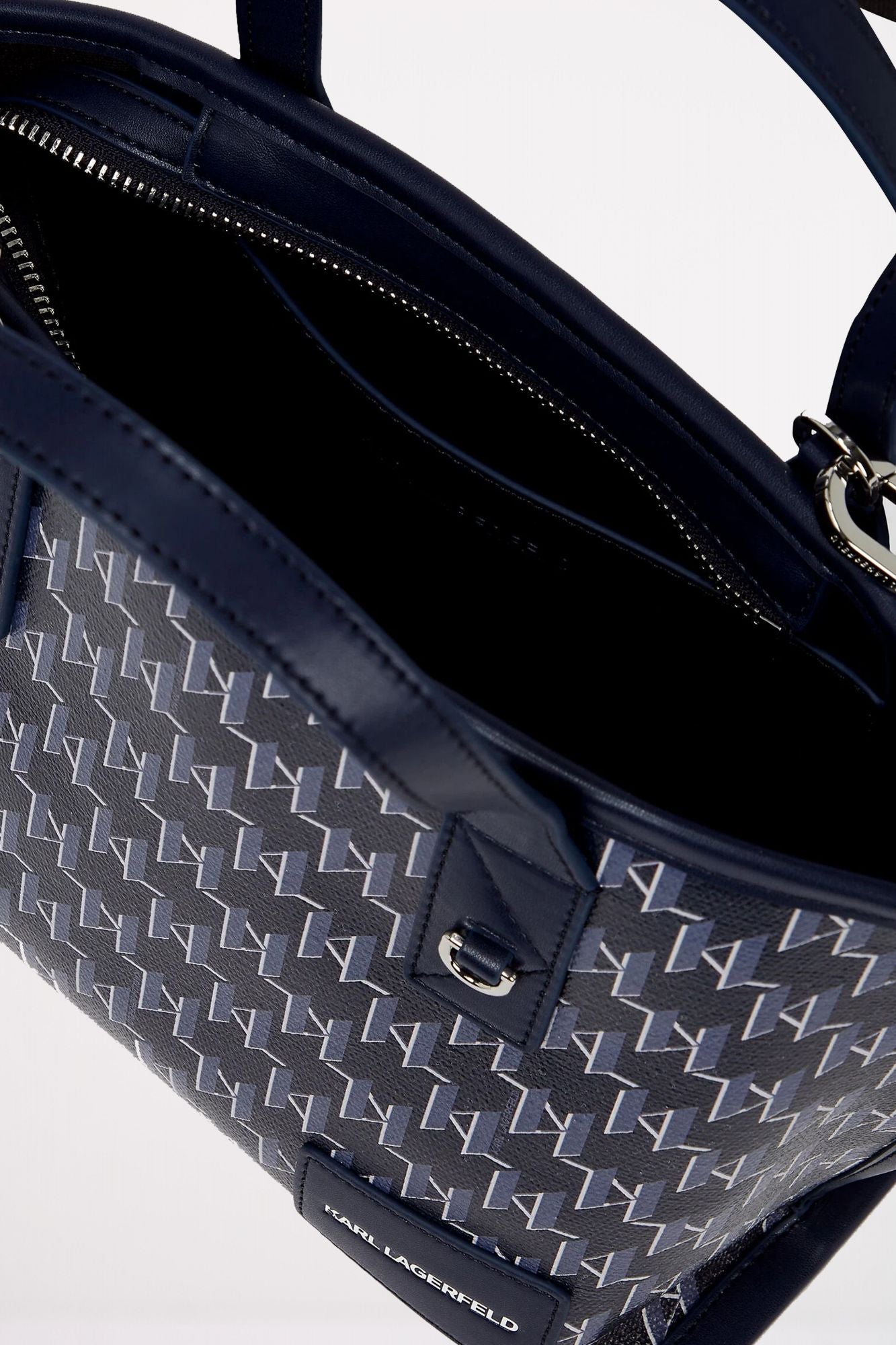 KARL LAGERFELD VOYAGE SM TOTE en color AZUL (3)