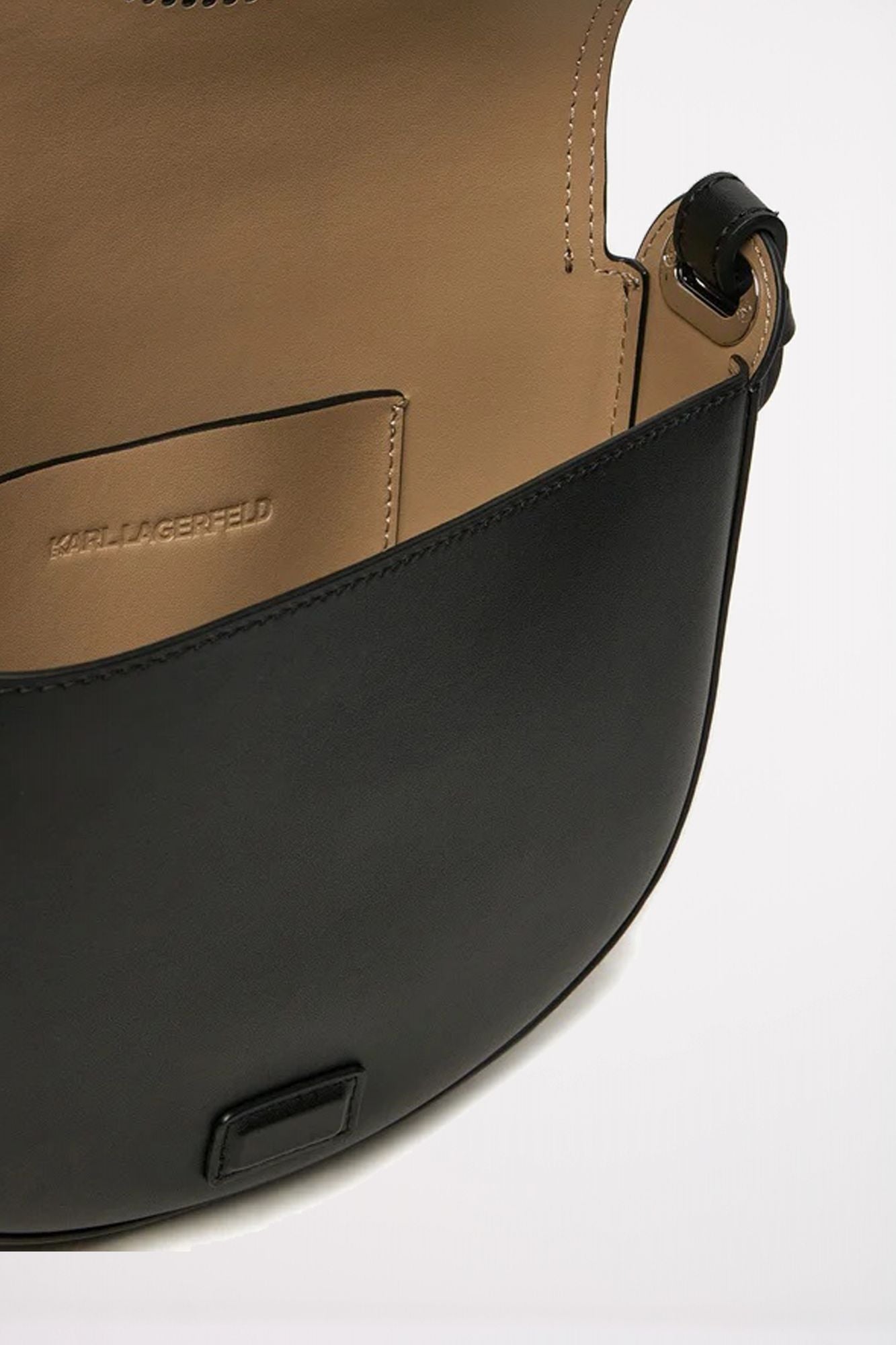 KARL LAGERFELD CIRCLE SADDLE PERFORTATED en color NEGRO (4)