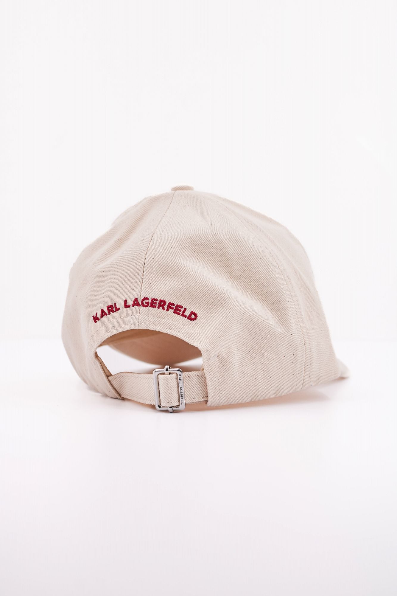 KARL LAGERFELD  HEARTS CAP en color BEIS (3)