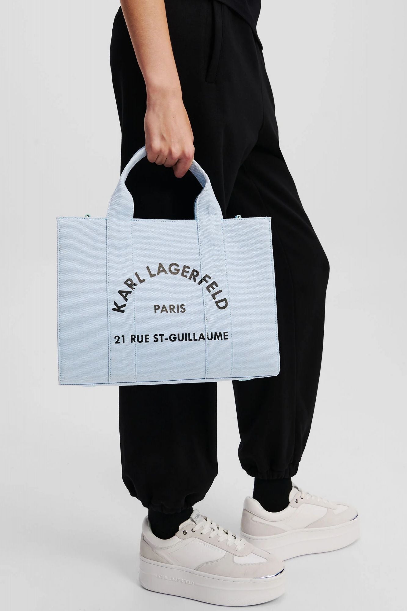 KARL LAGERFELD  RSG SQUARE MEDIUM TOTE en color AZUL (4)