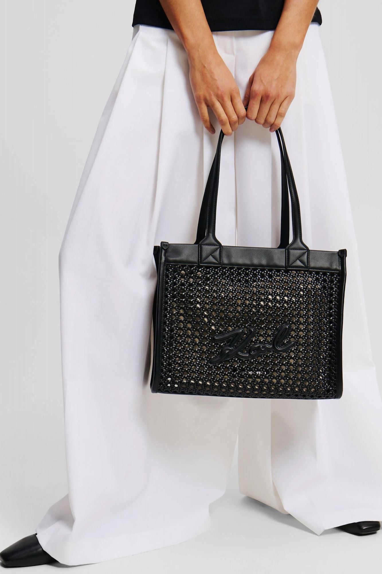 KARL LAGERFELD SKUARE MD TOTE WOVEN en color NEGRO (4)