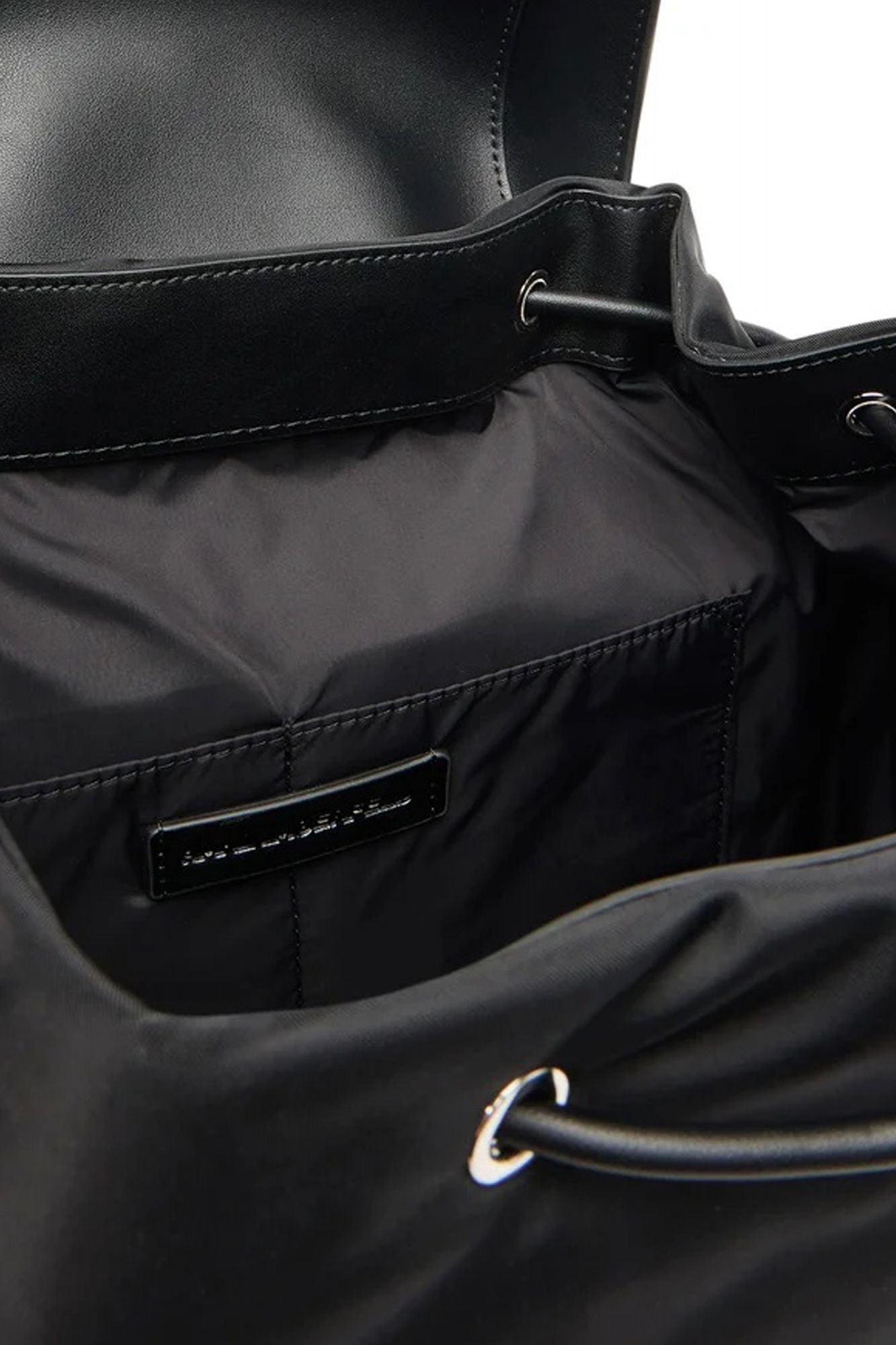 KARL LAGERFELD SIGNATURE NYLON MD BACKP en color NEGRO (3)