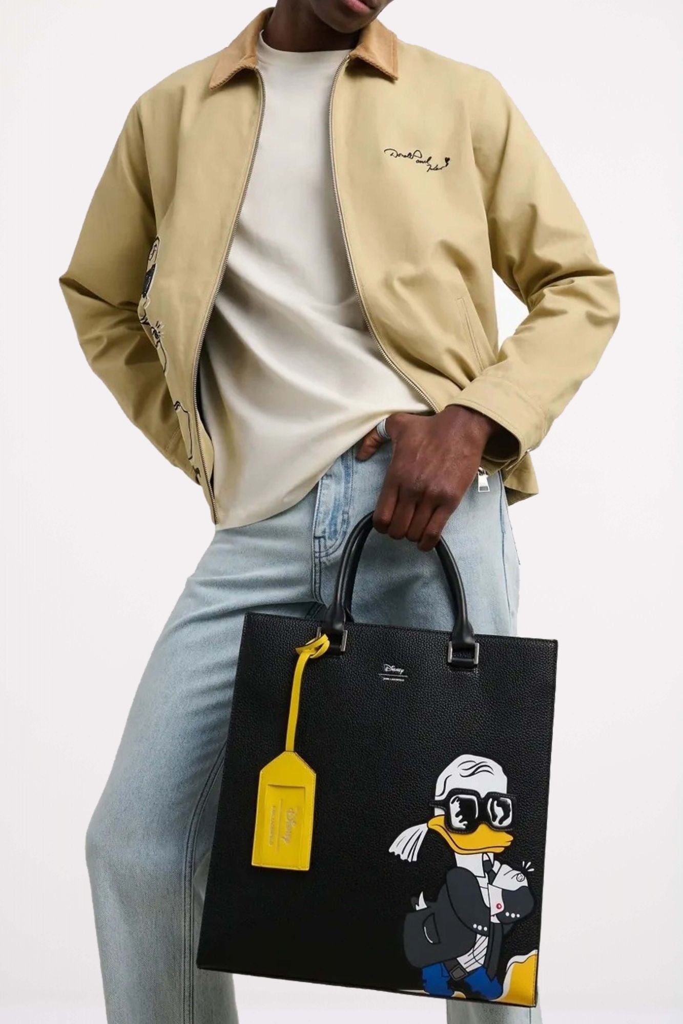 KARL LAGERFELD KL X DISNEY TOTE en color NEGRO (4)