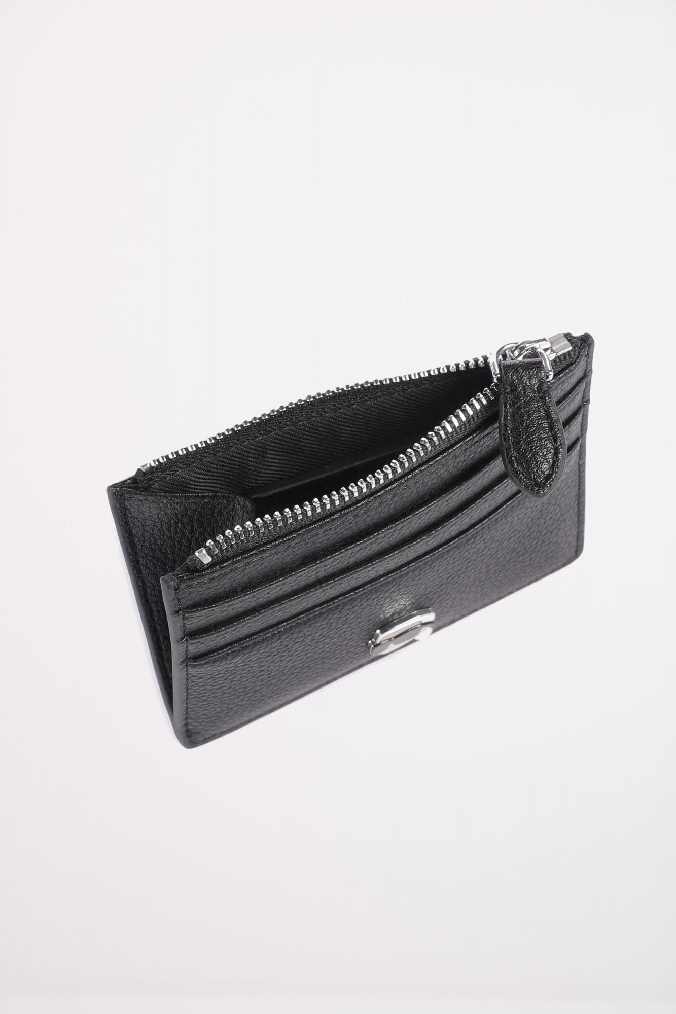 KARL LAGERFELD IKON GRAINY ZIP CARDHOLDER en color NEGRO (4)