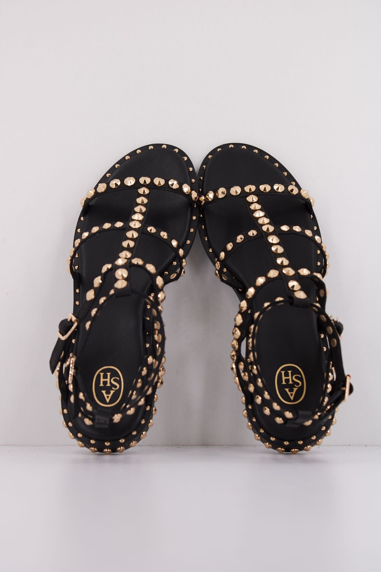 ASH PRECIOUS  en color NEGRO (3)