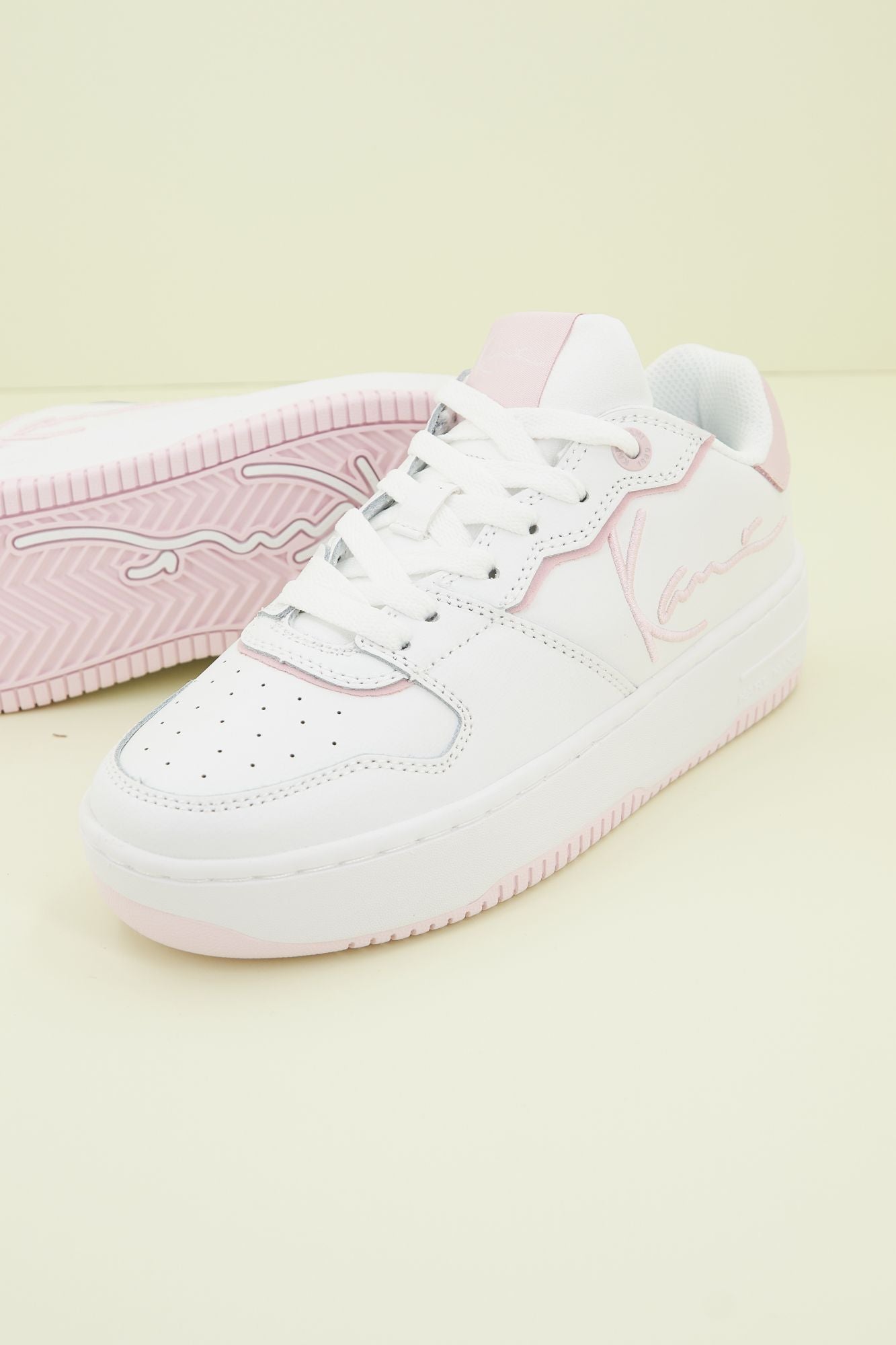 KARL KANI UP LOGO en color BLANCO (4)