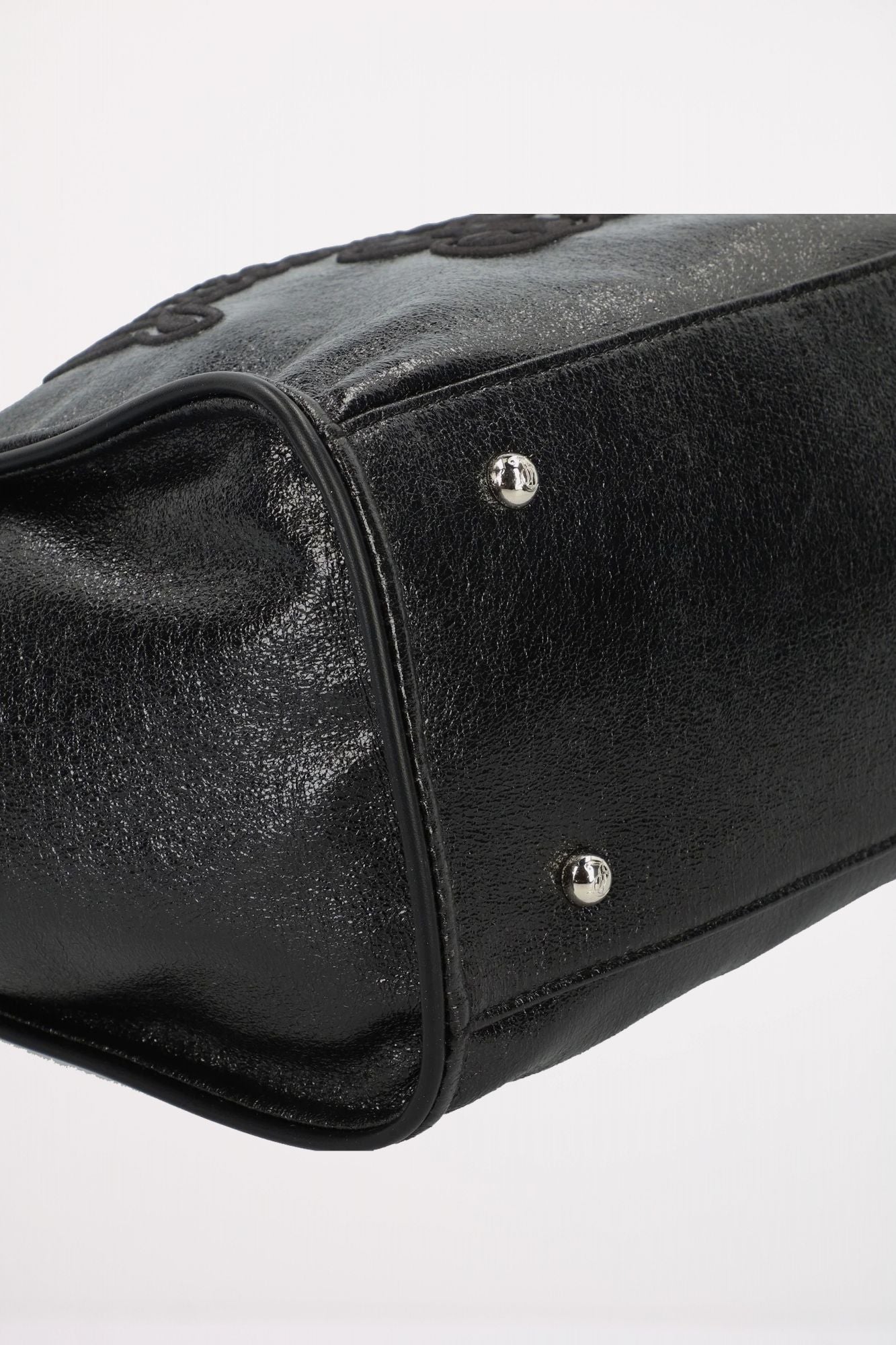 JUICY COUTURE IRIS METALLIC M SHO en color NEGRO (3)