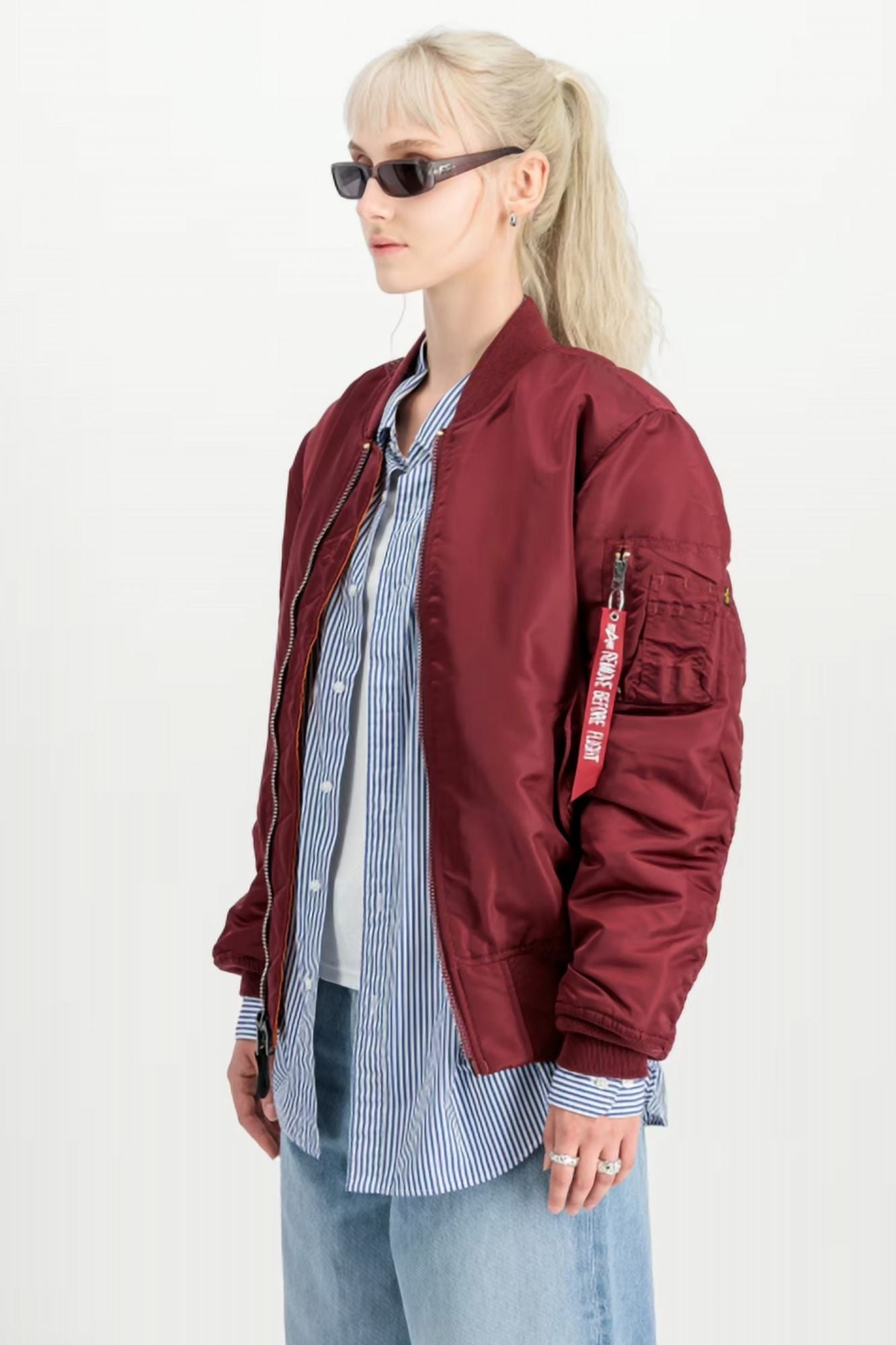 ALPHA INDUSTRIES MA-1 (HERITAGE) en color BURDEOS (3)