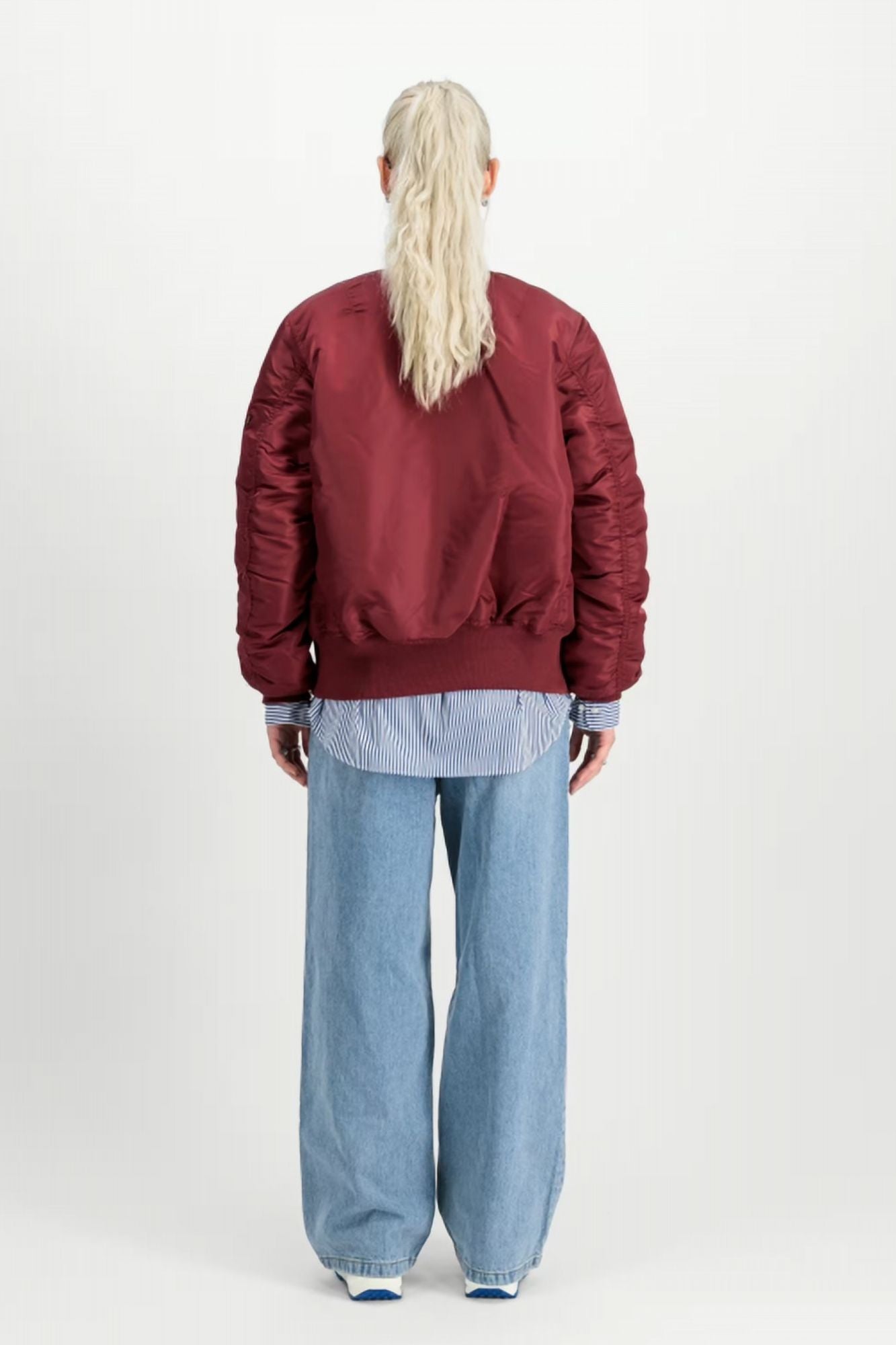 ALPHA INDUSTRIES MA-1 (HERITAGE) en color BURDEOS (4)