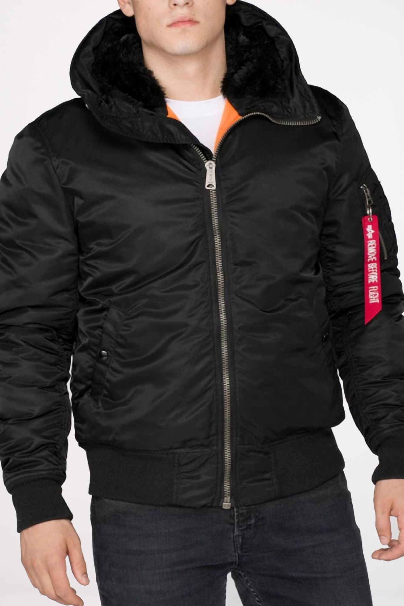 ALPHA INDUSTRIES MA-1 HOODED en color NEGRO (1)