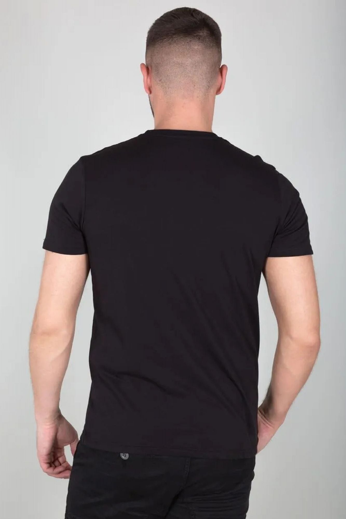 ALPHA INDUSTRIES  T-SHIRT en color NEGRO (3)
