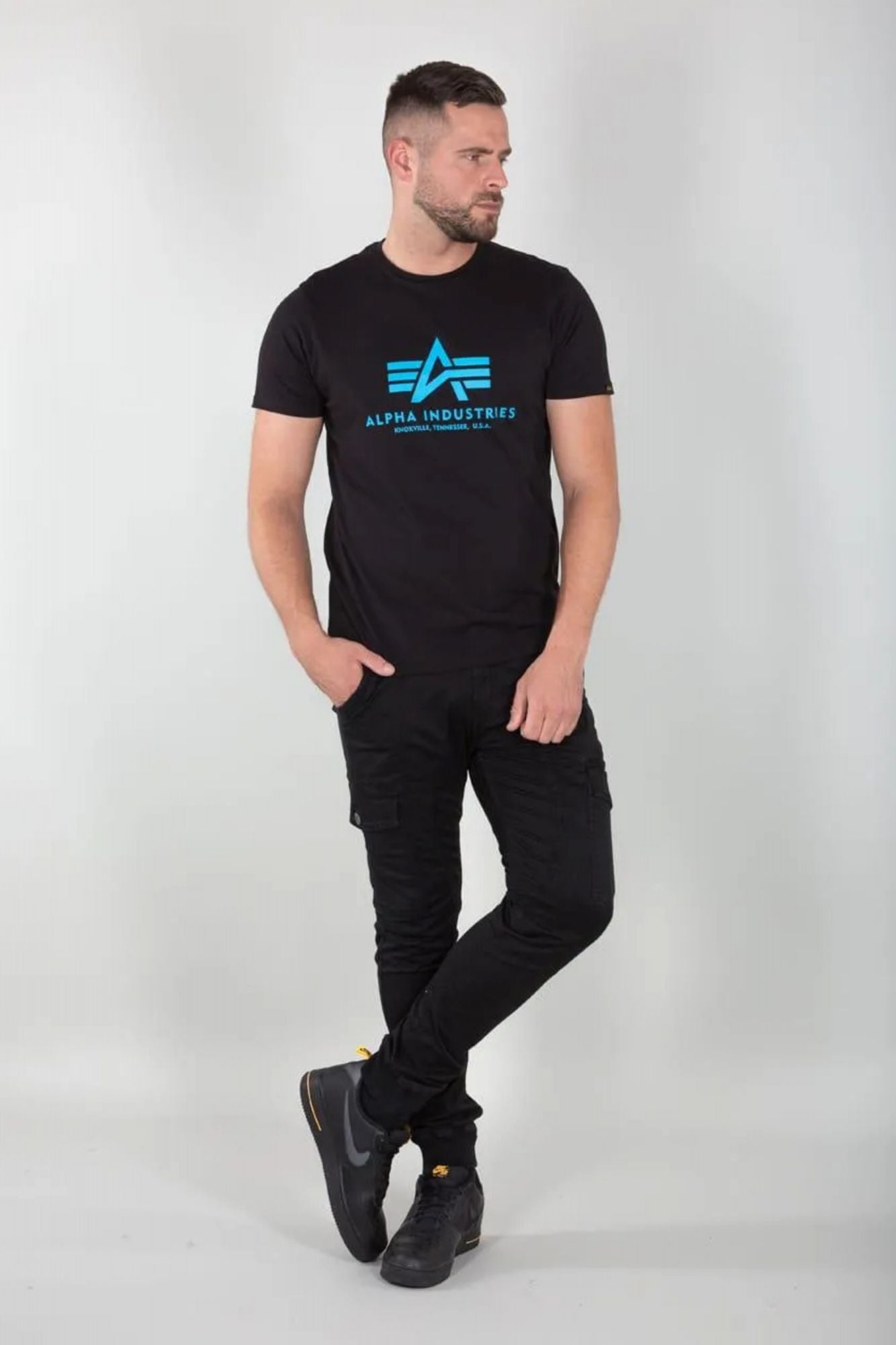 ALPHA INDUSTRIES  T-SHIRT en color NEGRO (4)