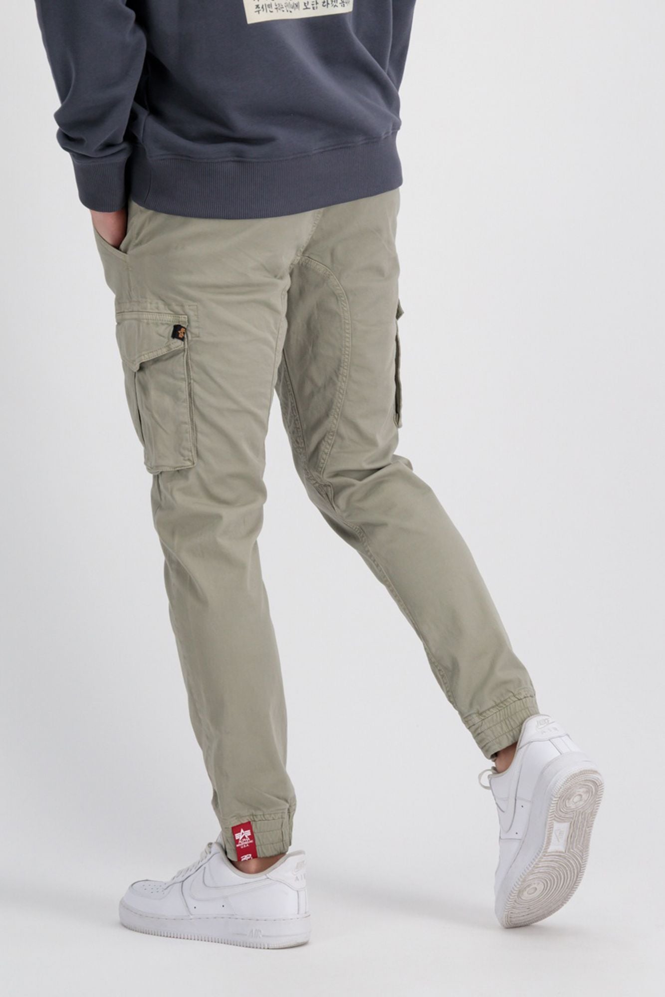 ALPHA INDUSTRIES COTTON TWIST JOGGER en color MARRON CLARO (3)