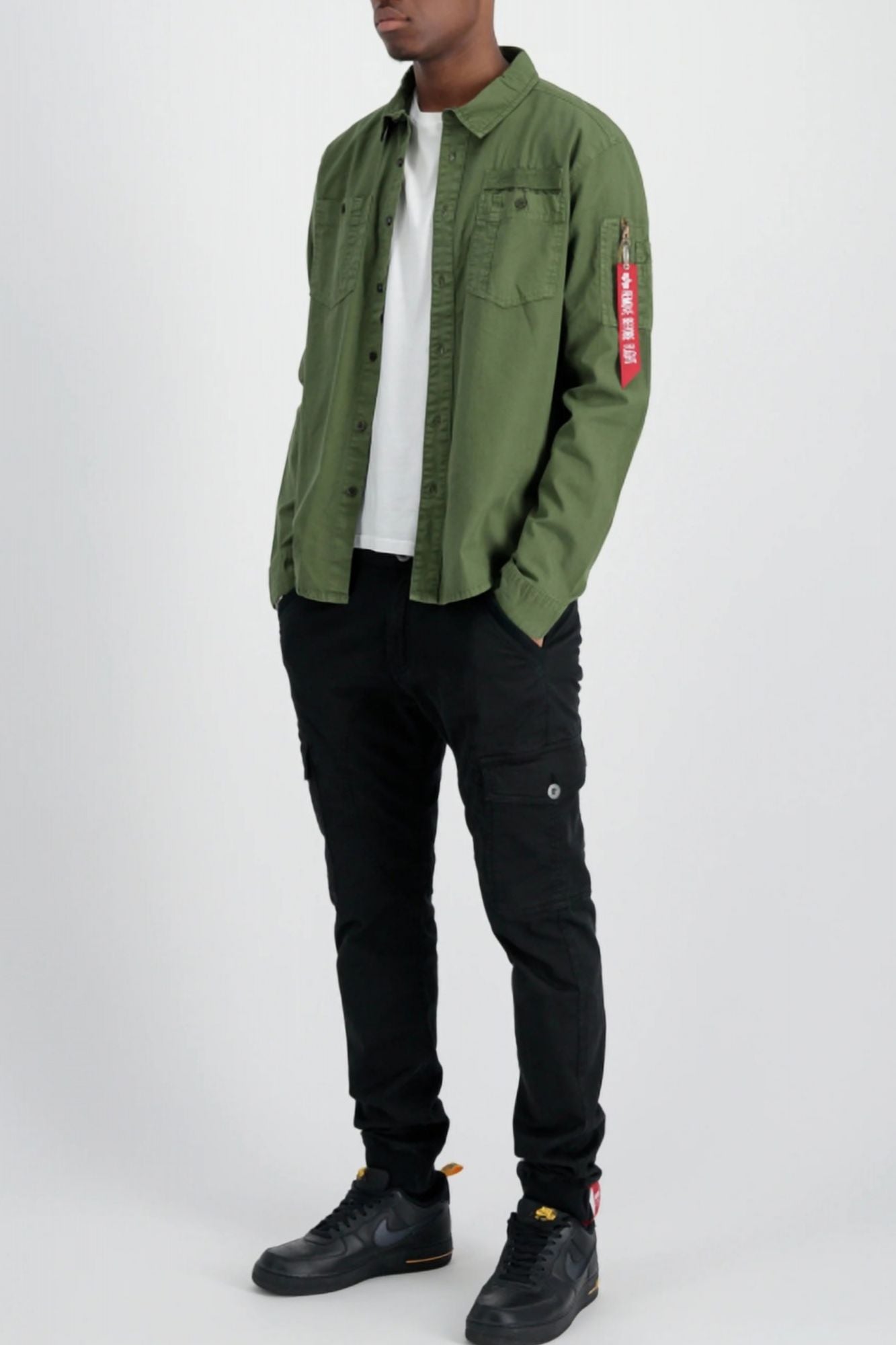 ALPHA INDUSTRIES AIR FORCE EMB SHIRT en color VERDE (4)