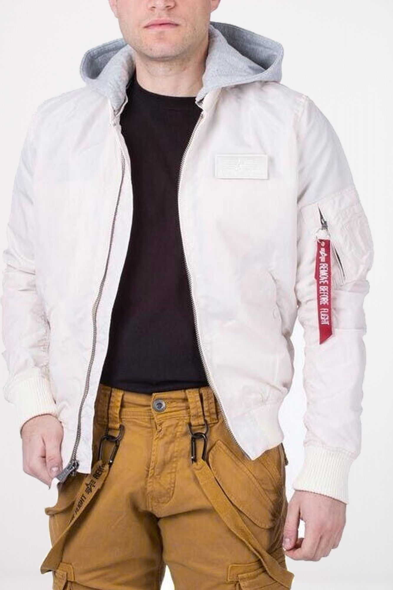 ALPHA INDUSTRIES MA-1 TT HOOD en color BEIS (1)