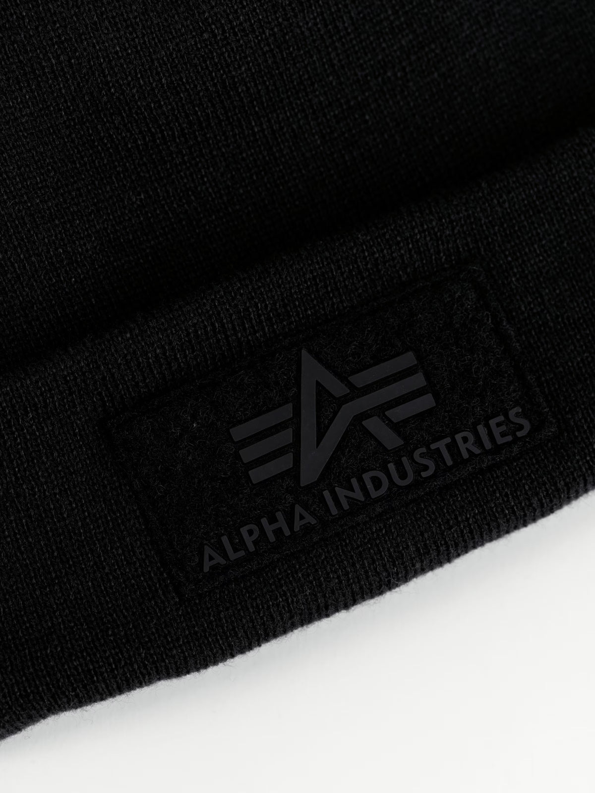 ALPHA INDUSTRIES VLC BEANIE en color NEGRO (3)