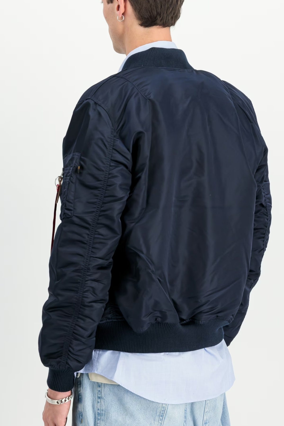 ALPHA INDUSTRIES THE MA-1 VF 59 BOMBER JACKET en color AZUL (3)