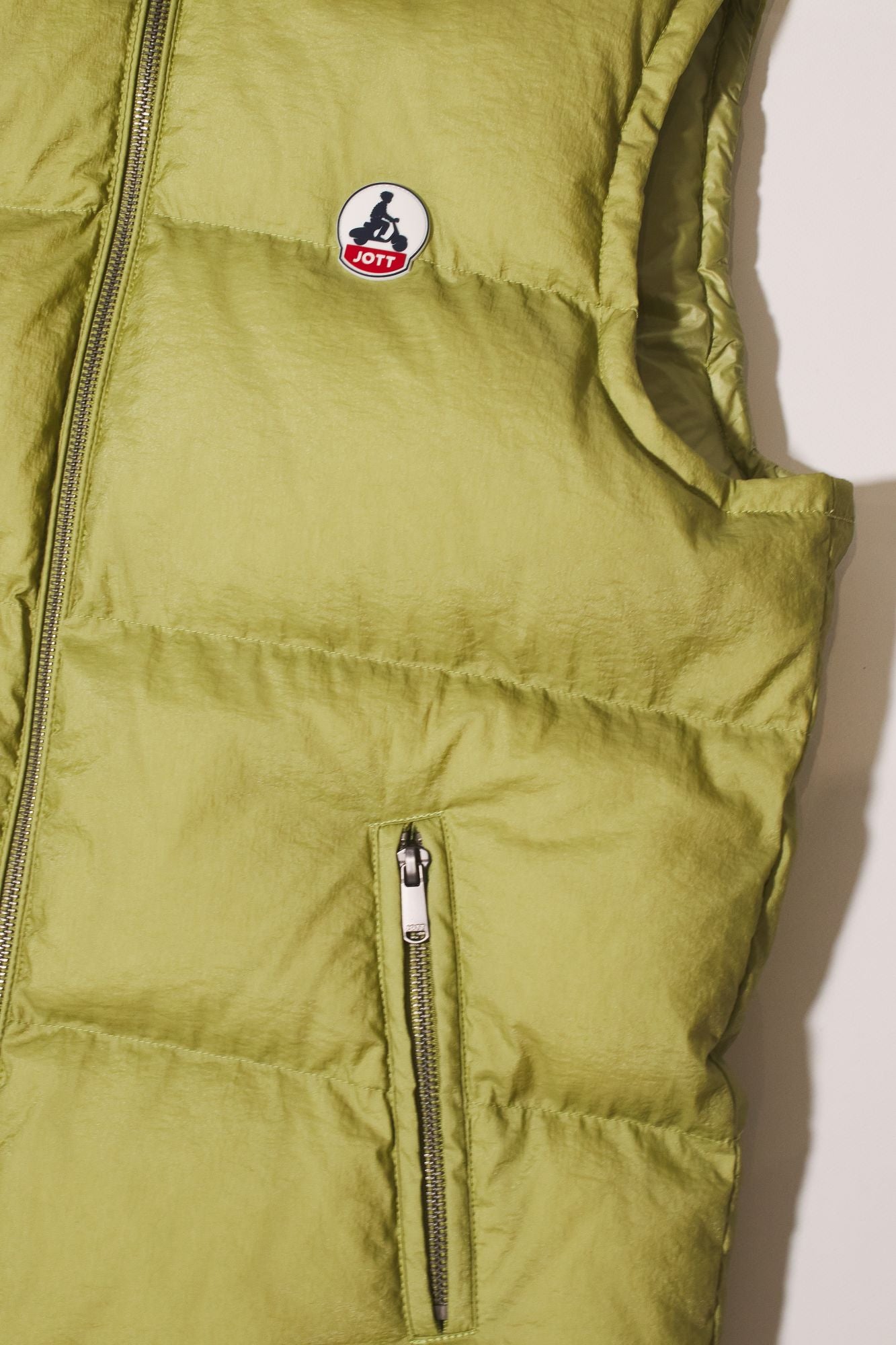 JOTT SEVILLA en color VERDE (3)