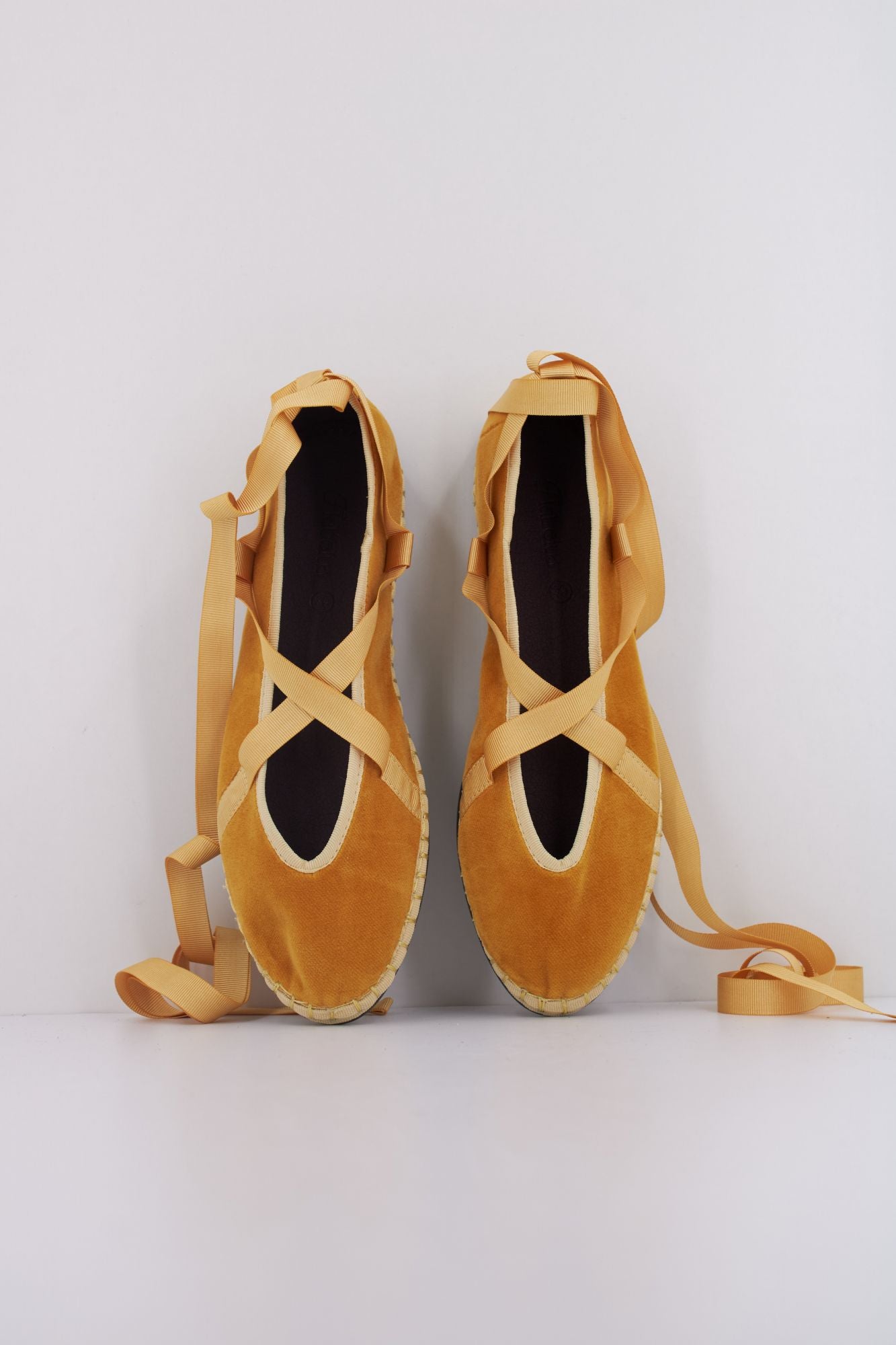 FLABELUS ROSALINE  en color AMARILLO (3)