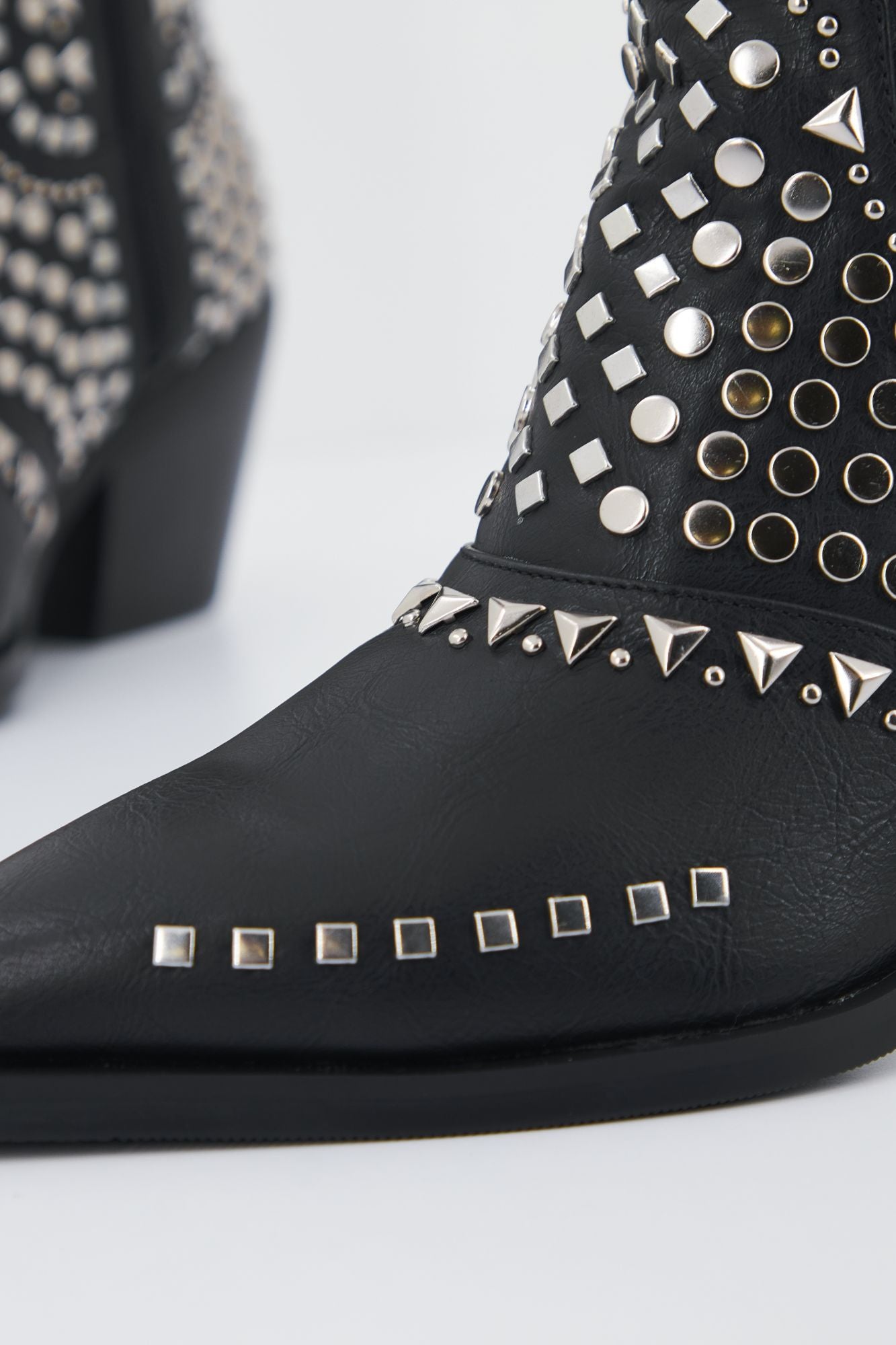 NOA HARMON 8882N en color NEGRO (4)