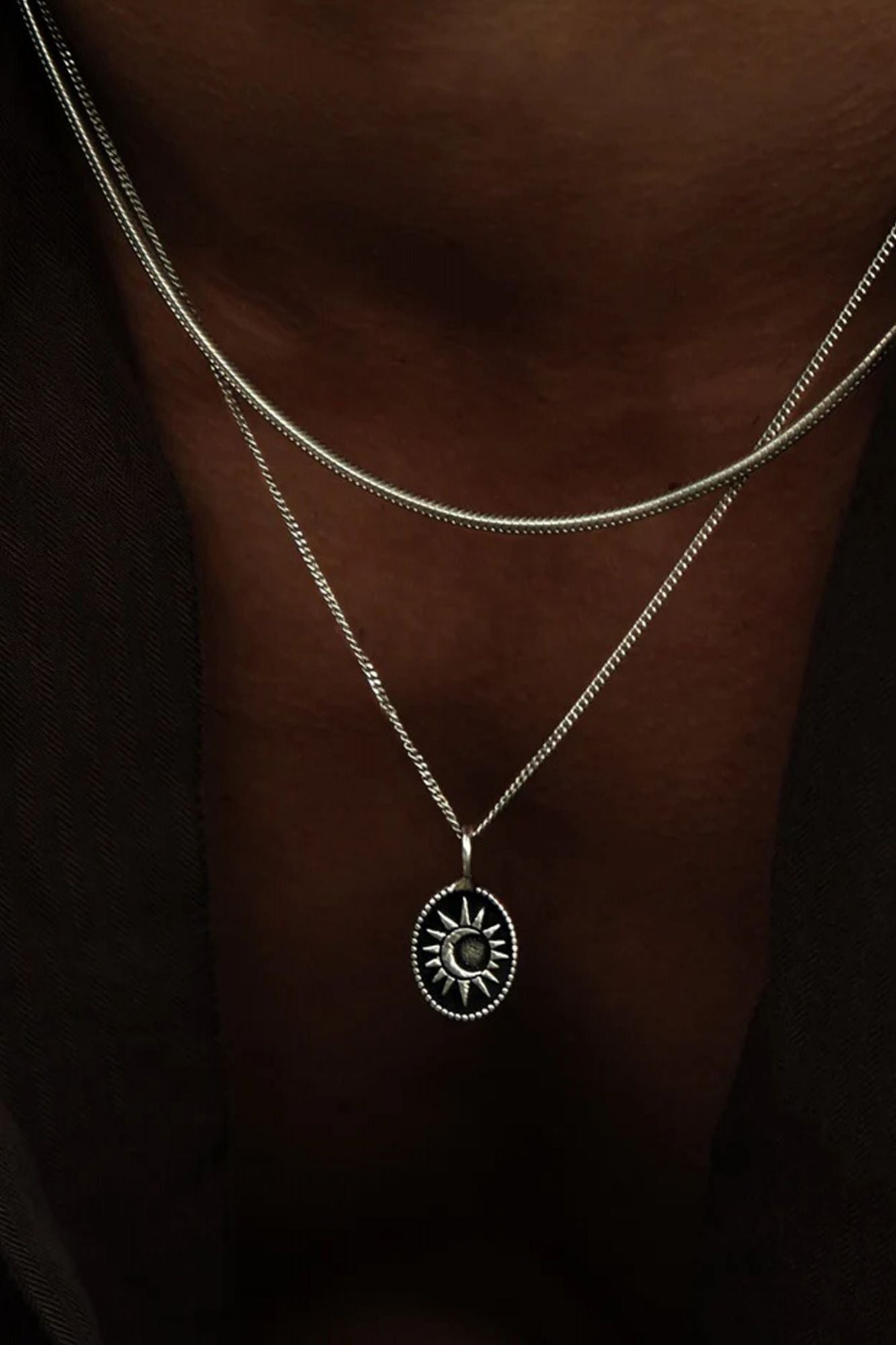 TWOJEYS  MIDNIGHT NECKLACE en color PLATA (2)