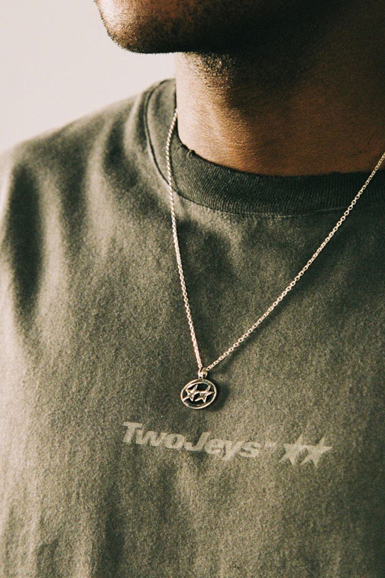 TWOJEYS SUPERSTAR NECKPLACE en color PLATA (2)