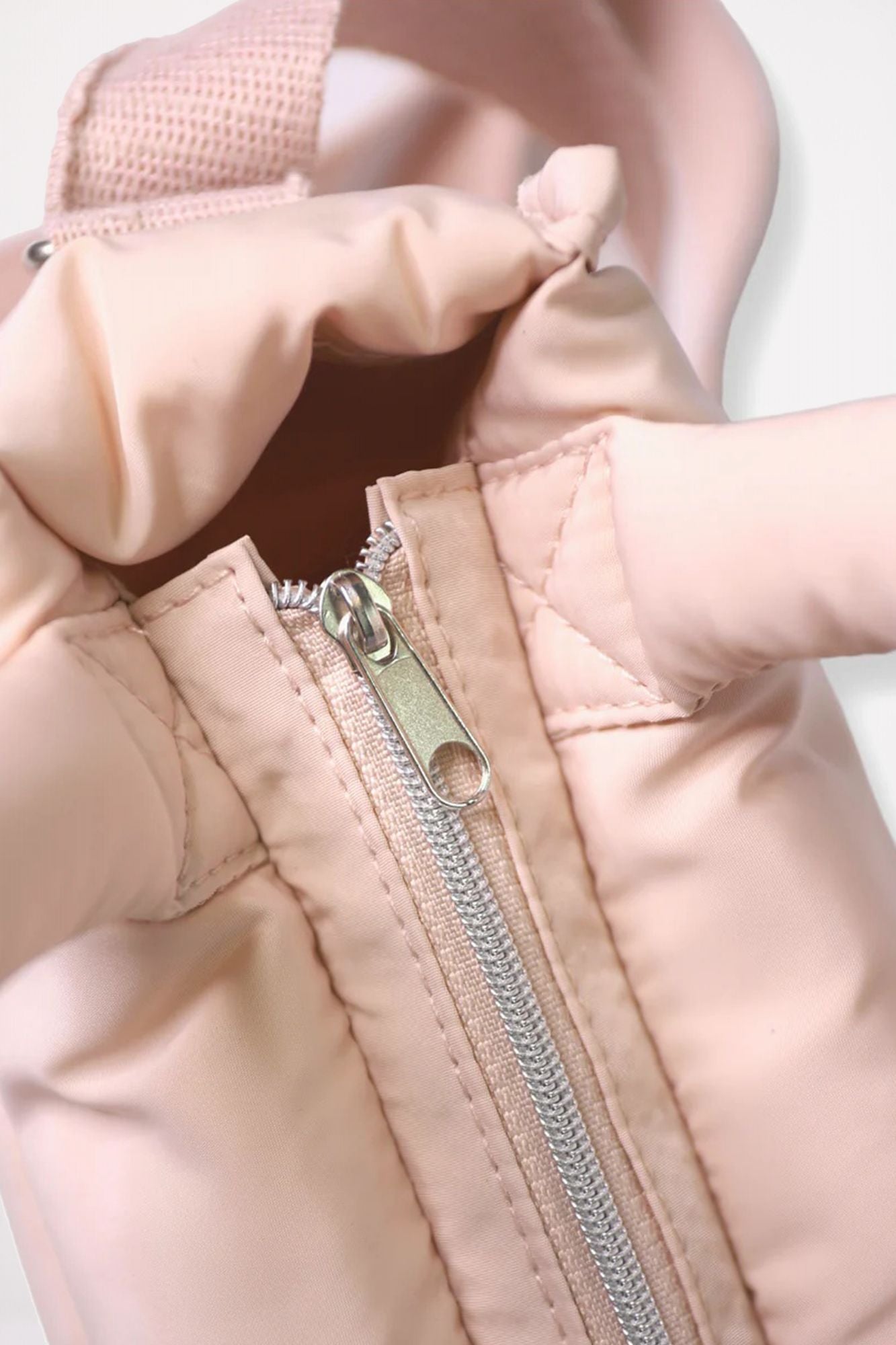 VERB TO DO HANDBAG en color ROSA (2)