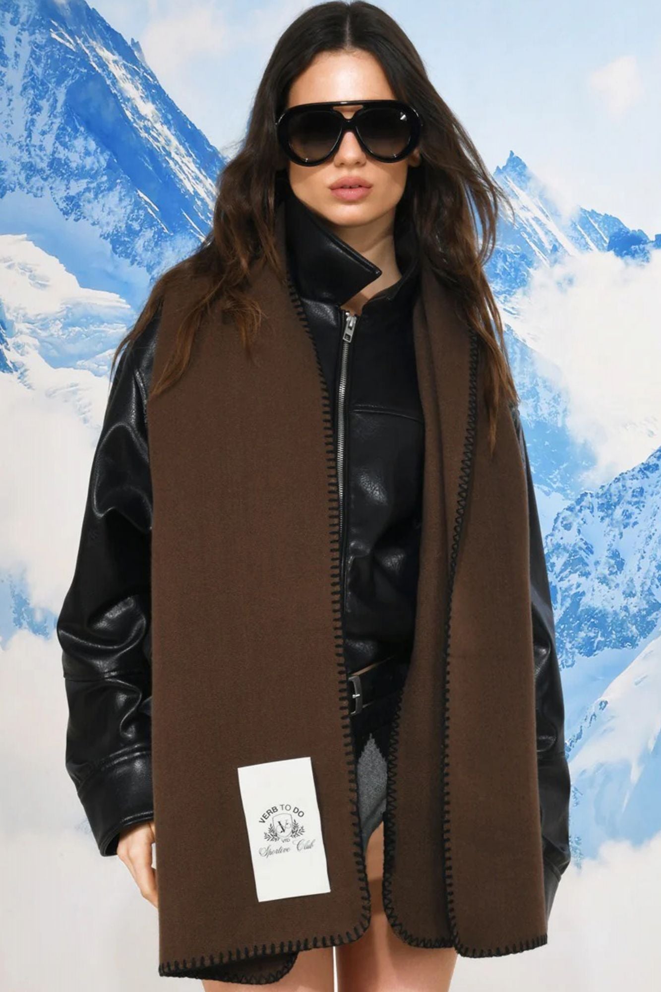 VERB TO DO SPORTY SCARVE en color MARRON (1)