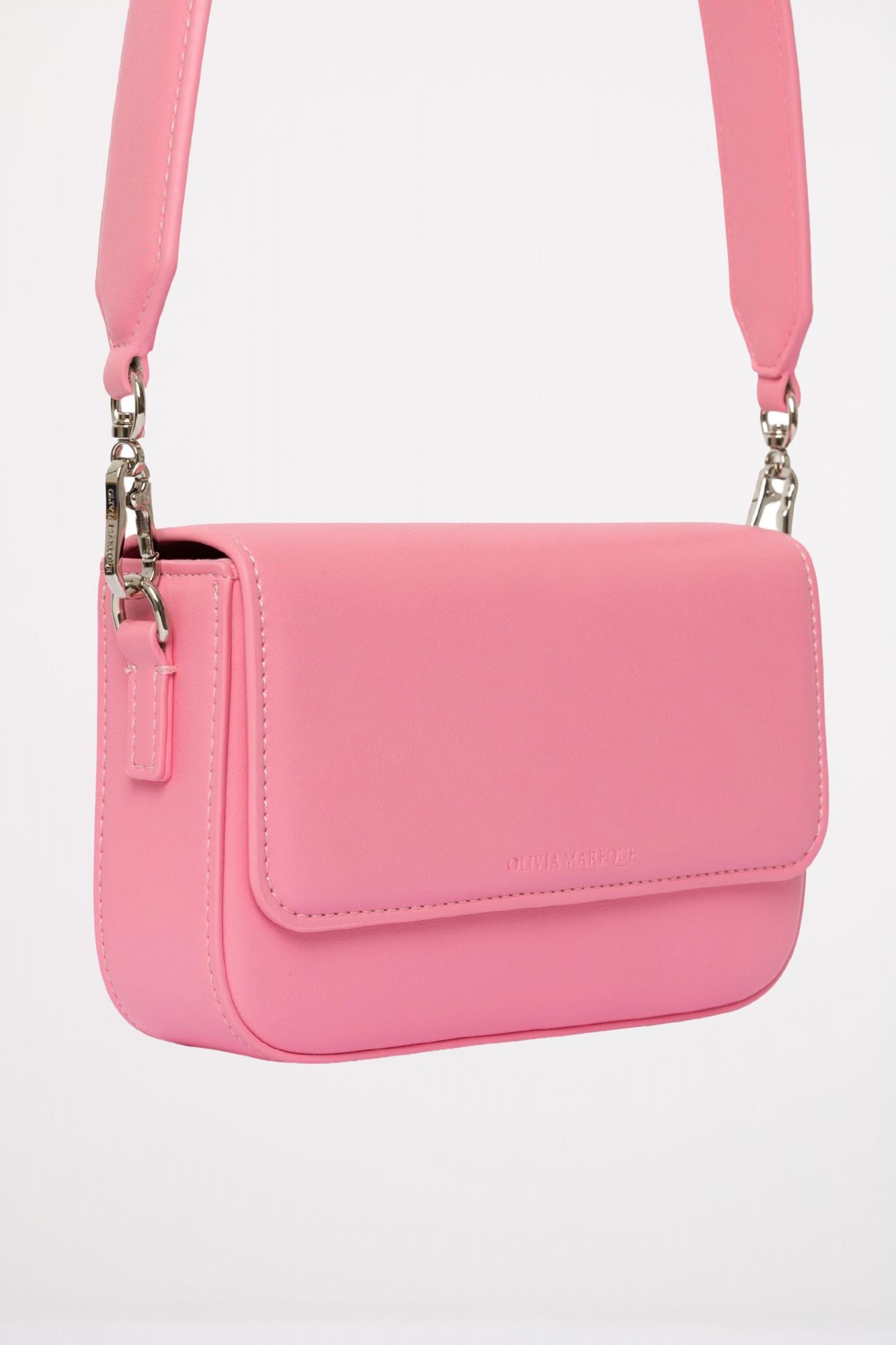 OLIVIA MAREQUE PANTONE en color ROSA (2)