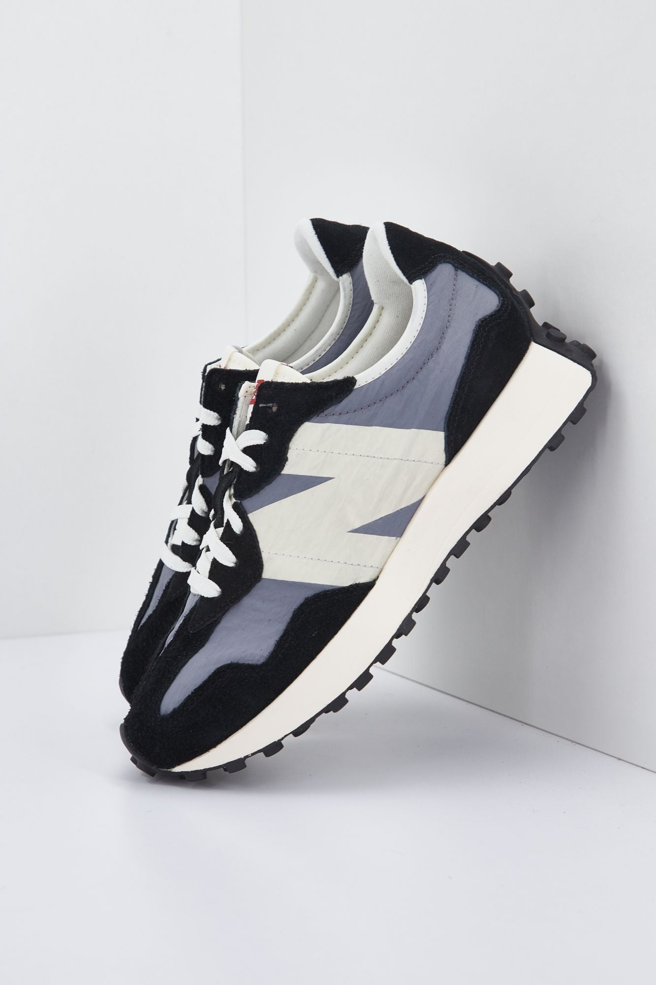 NEW BALANCE MS327 CI en color GRIS (3)