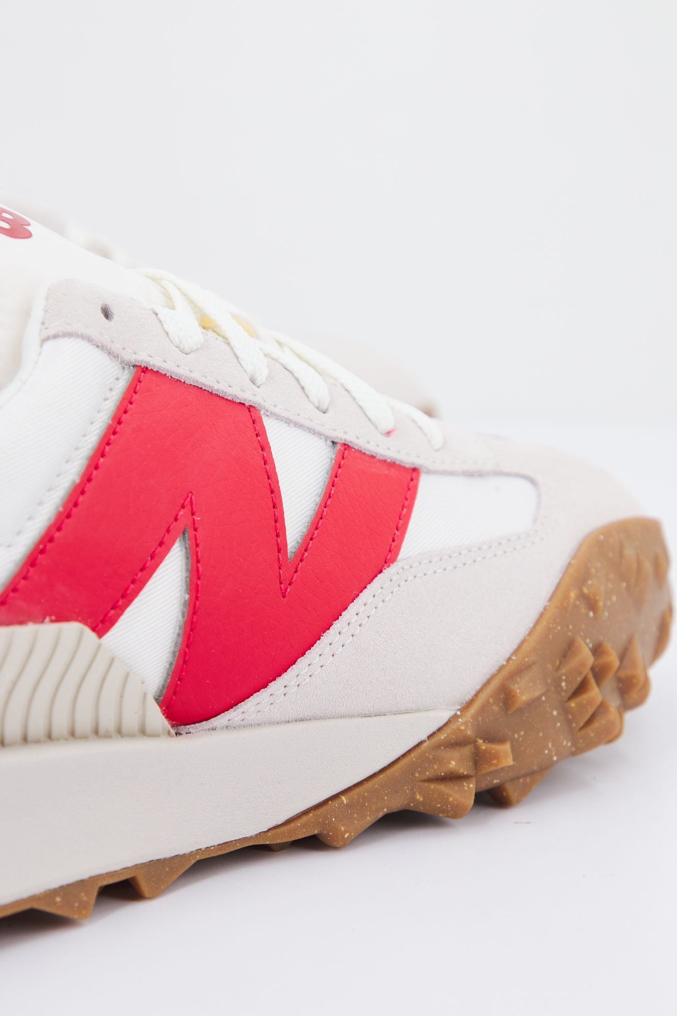 NEW BALANCE UXC72 VB en color BLANCO (4)