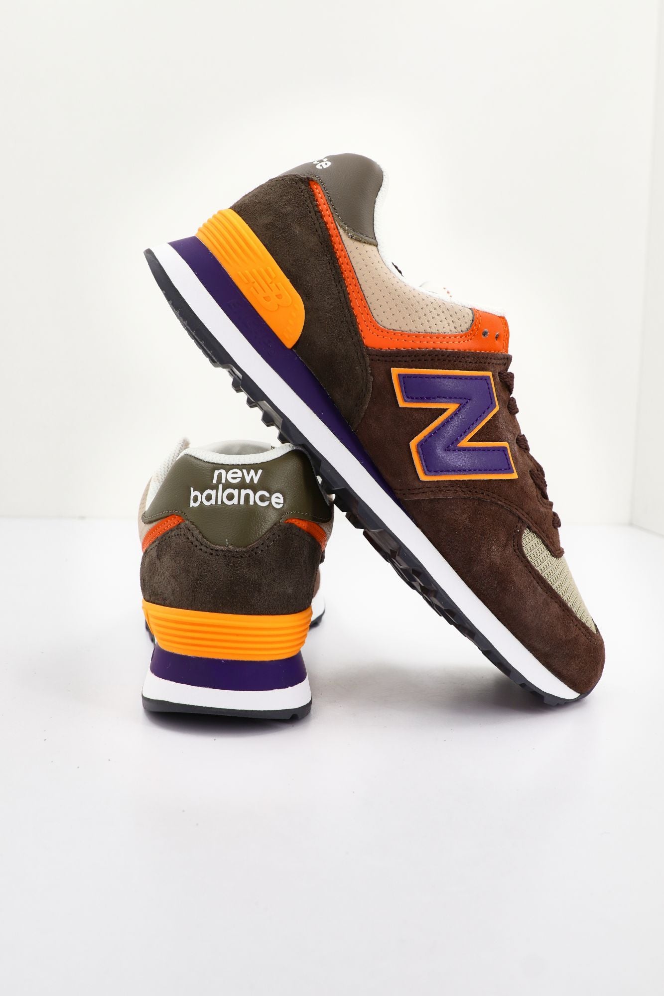 NEW BALANCE U574 PG2 VEGAN FRIENDLY en color MARRON (3)