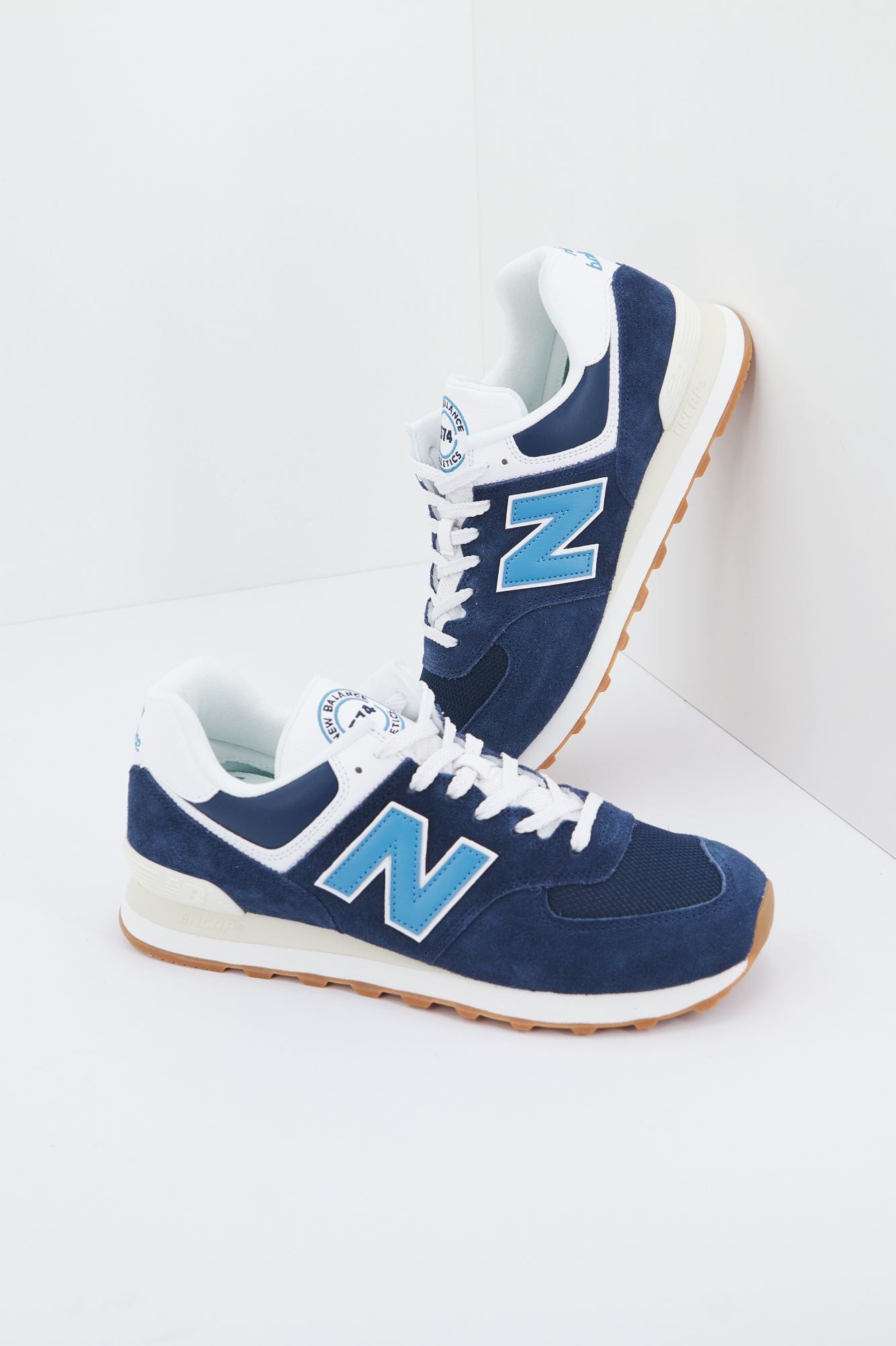 NEW BALANCE U574 BU2 en color AZUL (1)
