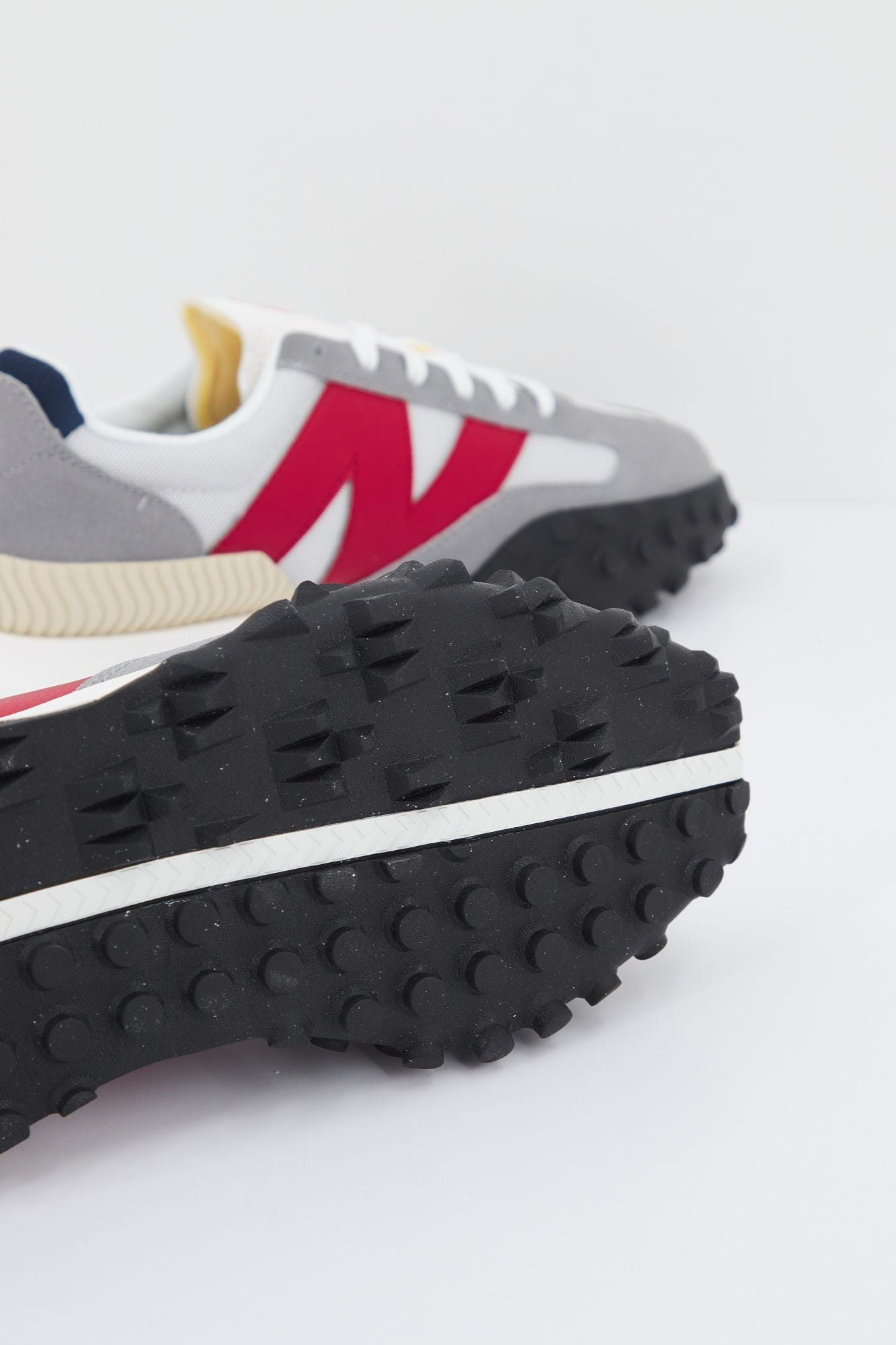 NEW BALANCE UXC72  en color GRIS (4)