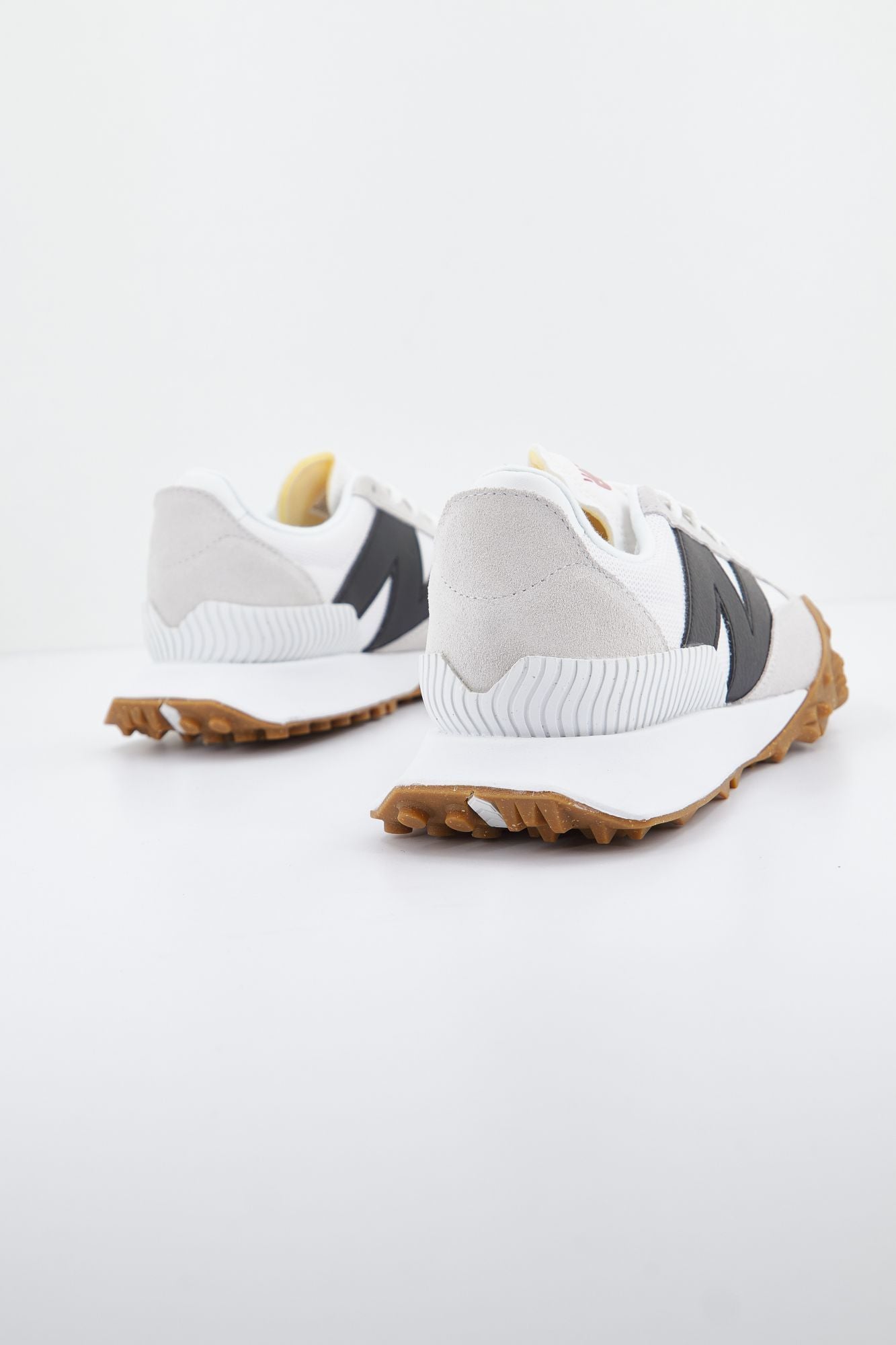 NEW BALANCE UXC72 SD  en color BLANCO (3)