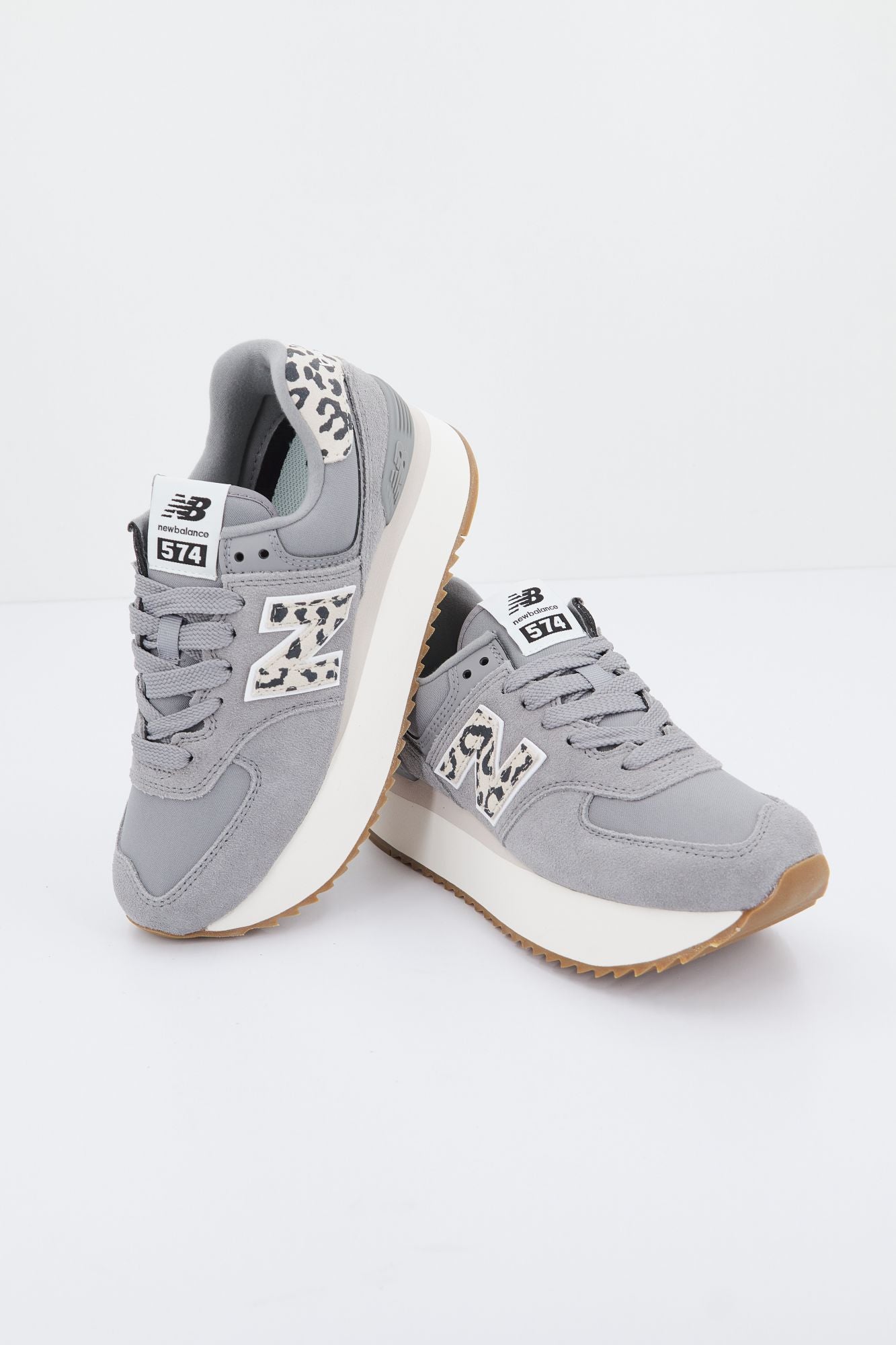 NEW BALANCE WL574 ZDB en color GRIS (1)