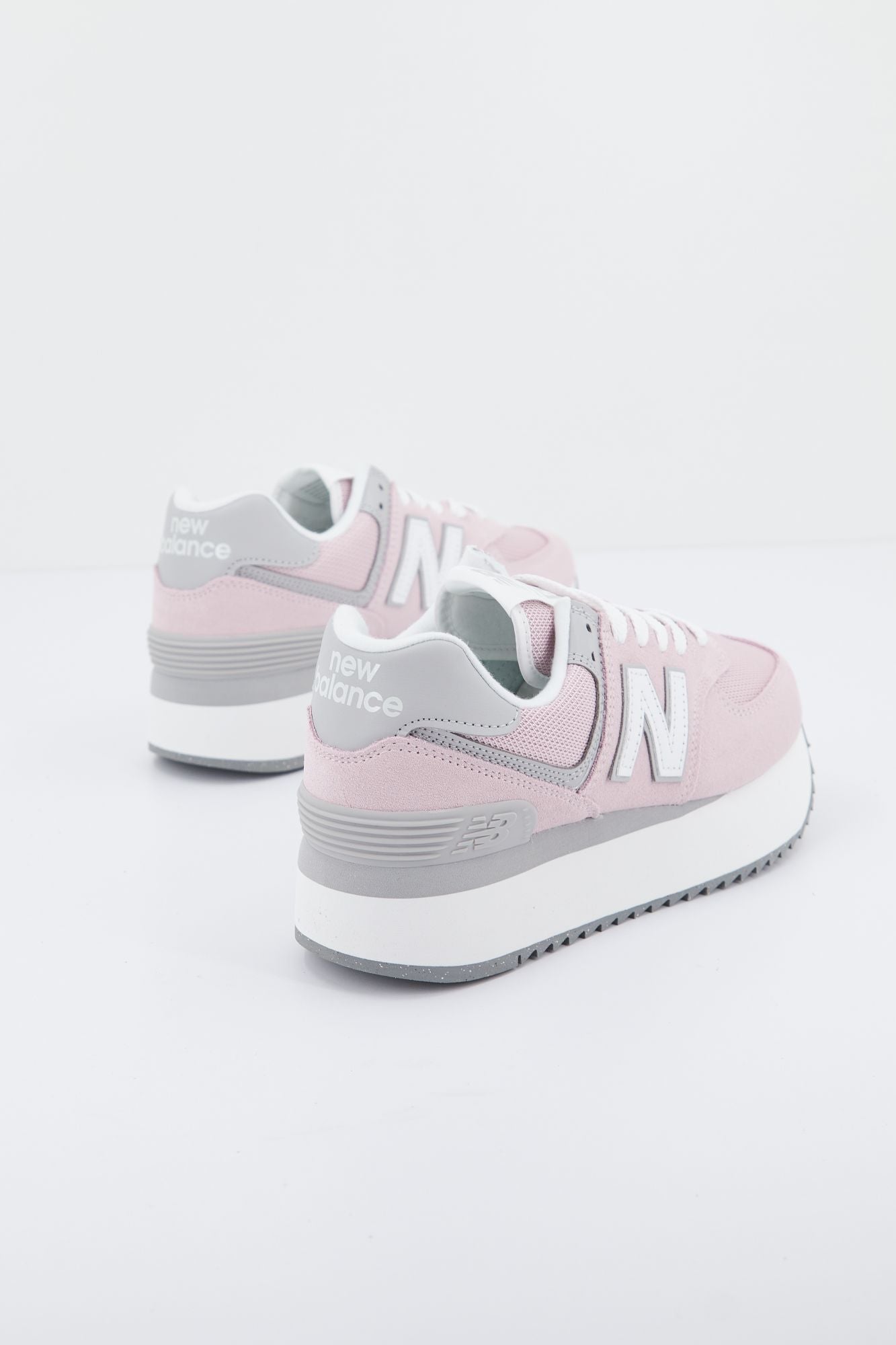 NEW BALANCE WL574 ZSE en color ROSA (3)