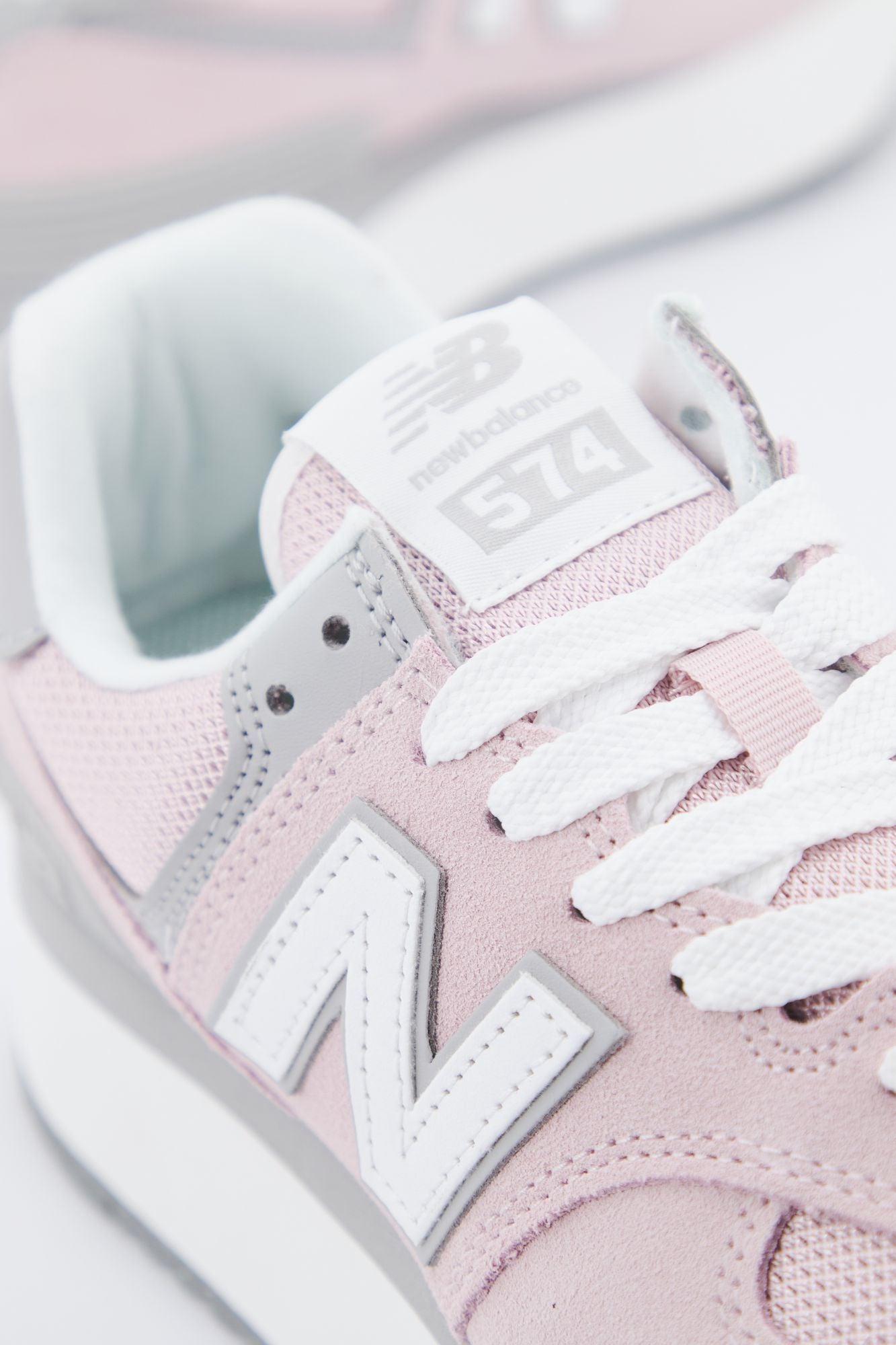 NEW BALANCE WL574 ZSE en color ROSA (4)