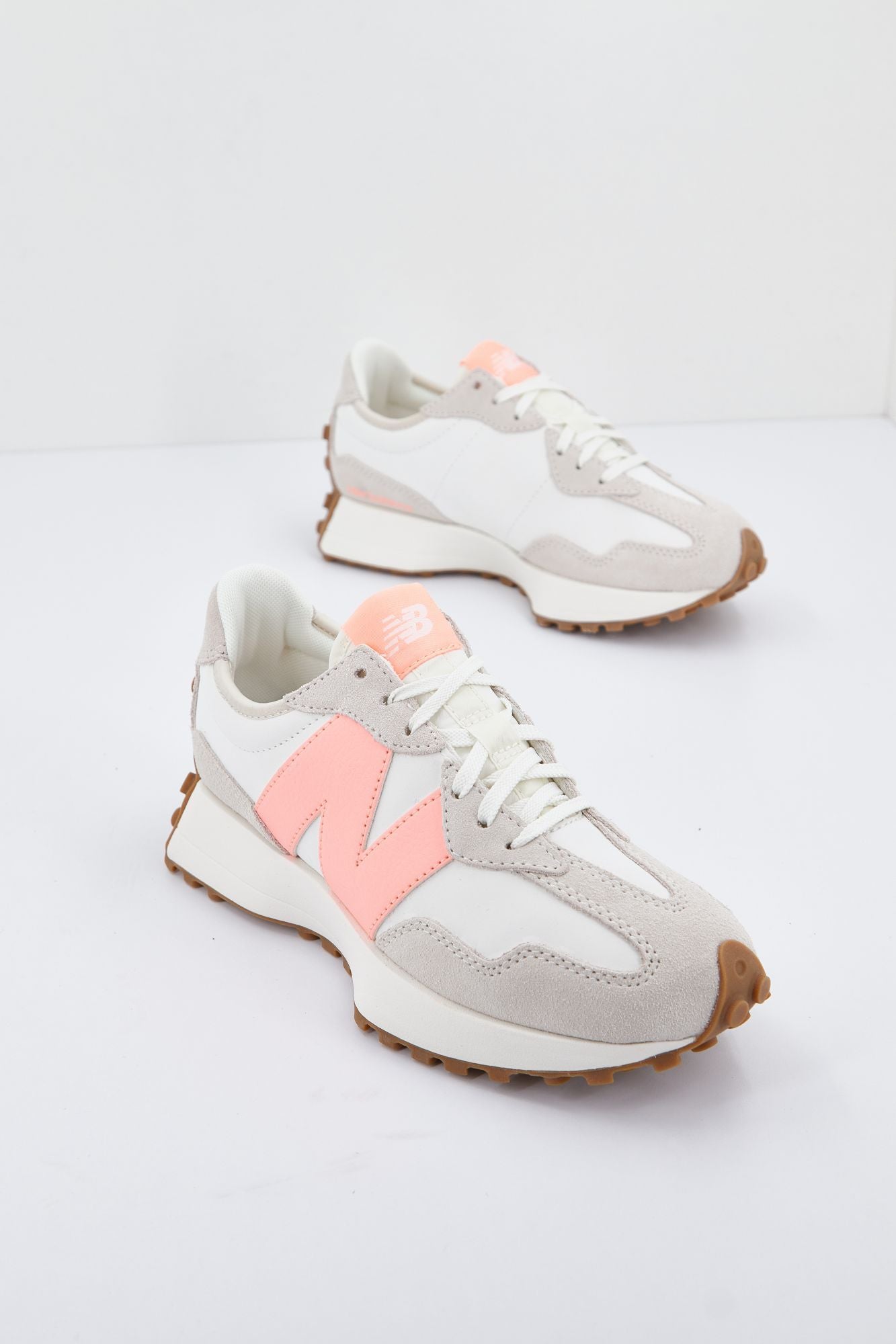 NEW BALANCE WS327 AM en color BEIS (4)
