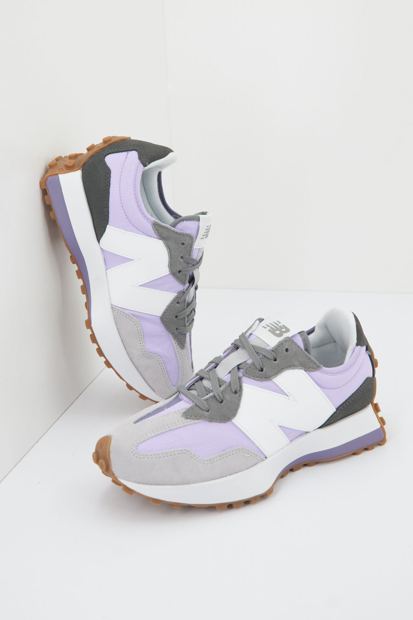 NEW BALANCE WS327 TA en color VIOLETA (1)