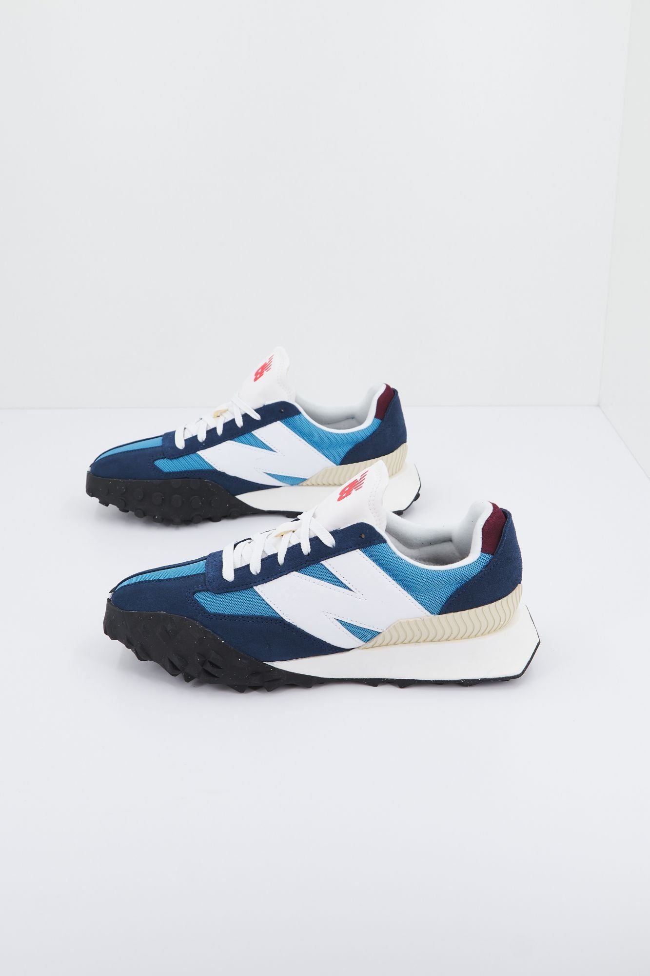 NEW BALANCE UXC72 en color AZUL (3)