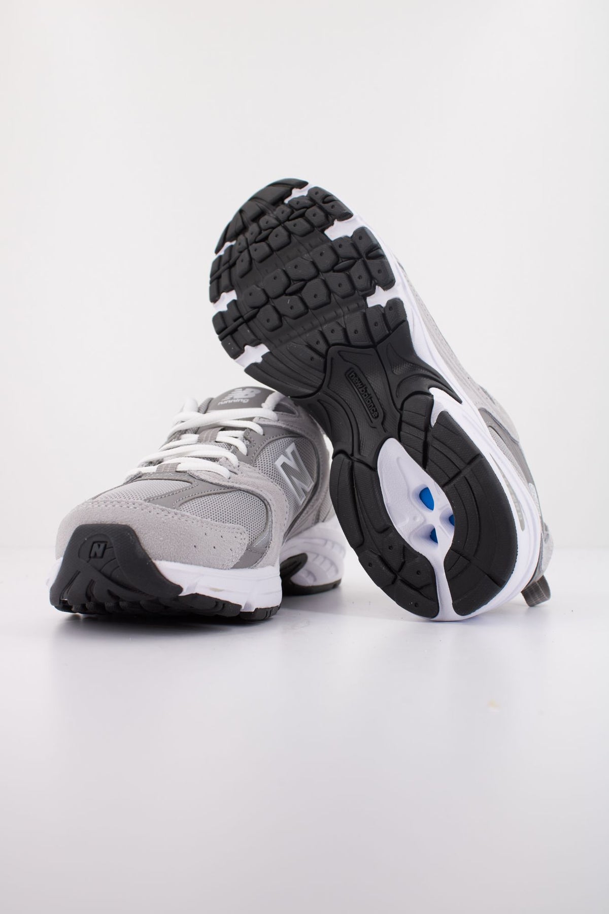 NEW BALANCE MR530 CK  en color GRIS (5)