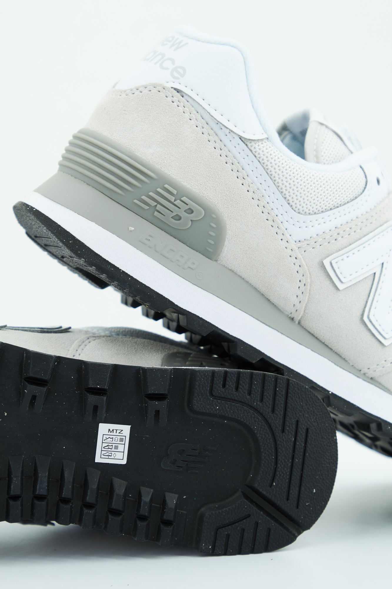 NEW BALANCE WL574 EVW en color BLANCO (3)