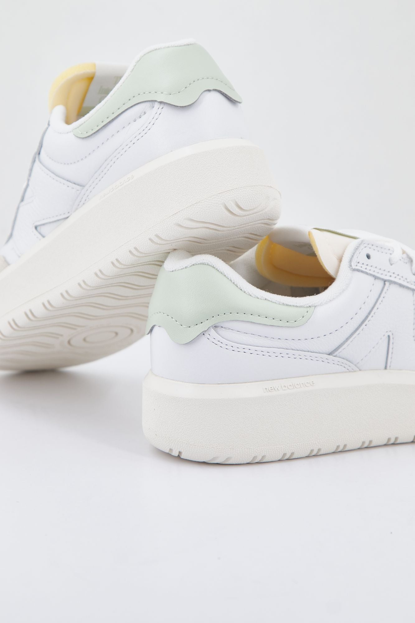 NEW BALANCE CT302 SG en color BLANCO (4)