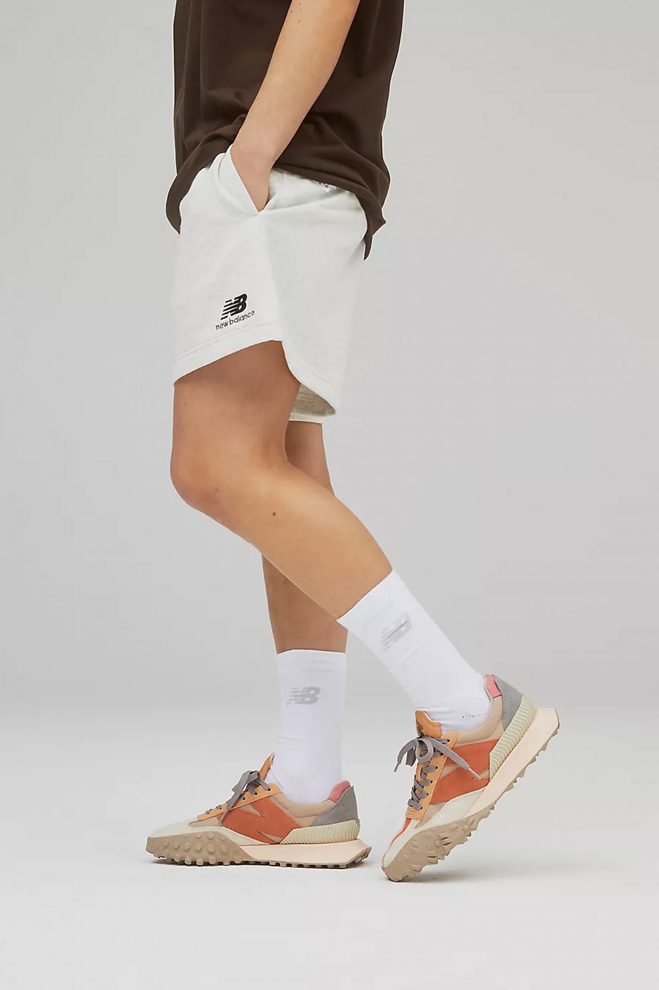NEW BALANCE UNI-SSENTIALS FRENCH TERRY SHORT en color BLANCO (4)
