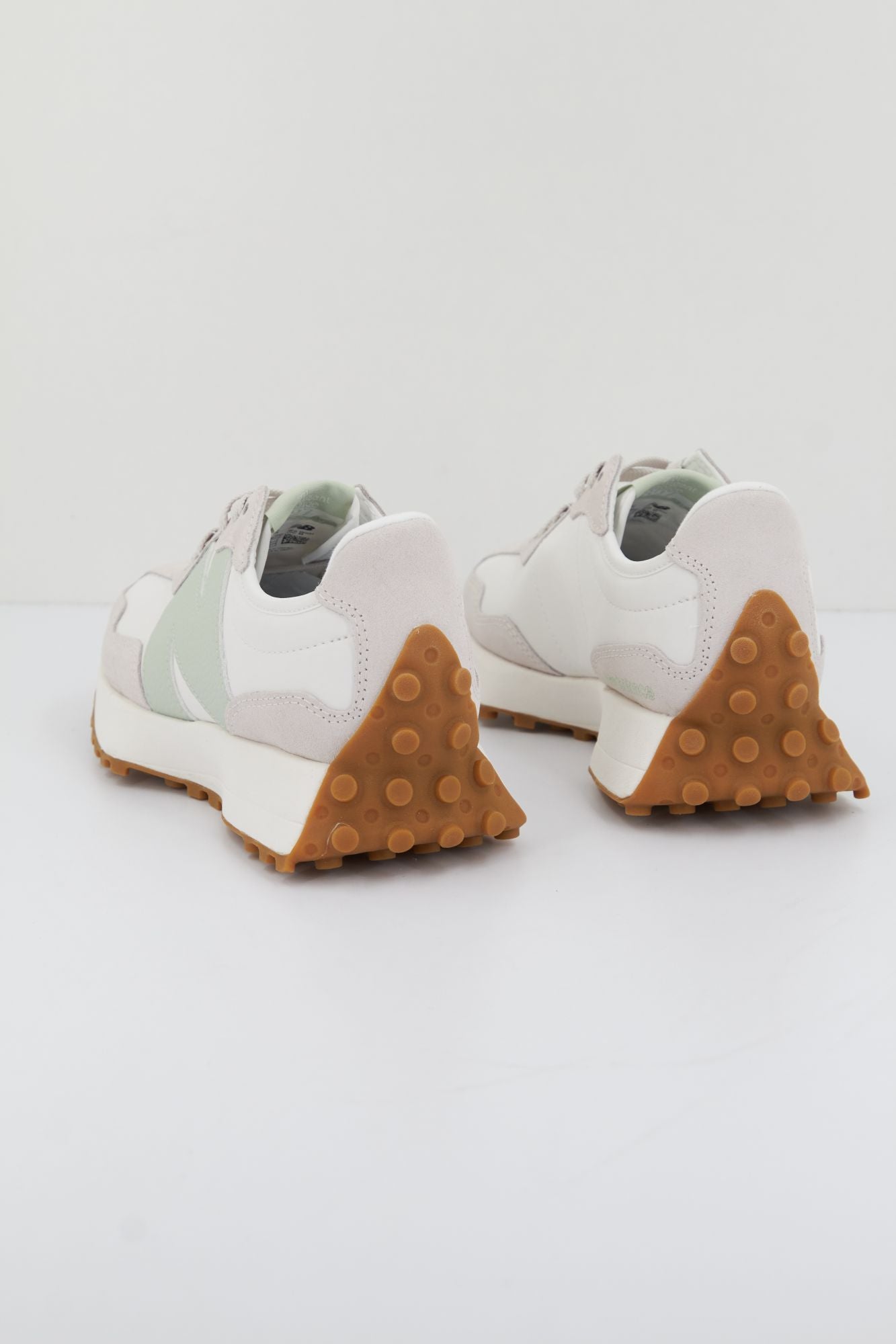 NEW BALANCE WS327OU en color BLANCO (4)